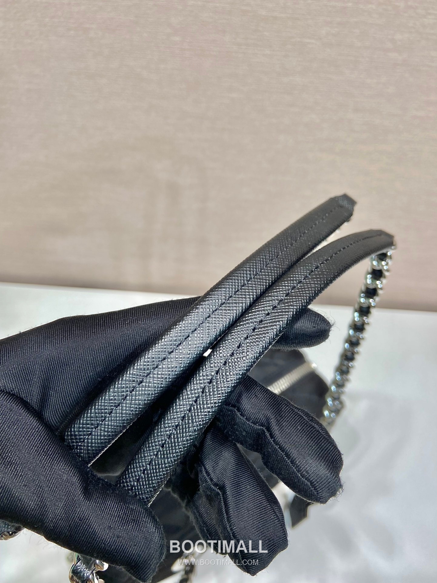 Prada Re-Nylon Camera Bag with Chain Strap Detail 프라다 리나일론 체인 스트랩 카메라백 1BB903 26cm 5