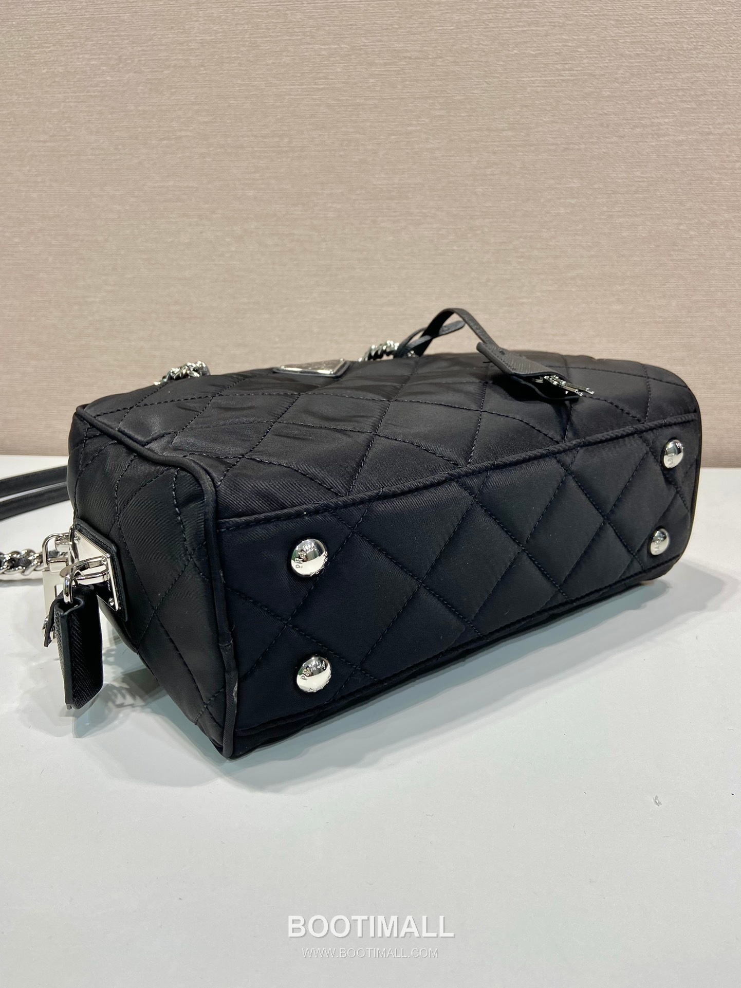 Prada Re-Nylon Camera Bag with Chain Strap Detail 프라다 리나일론 체인 스트랩 카메라백 1BB903 26cm 6