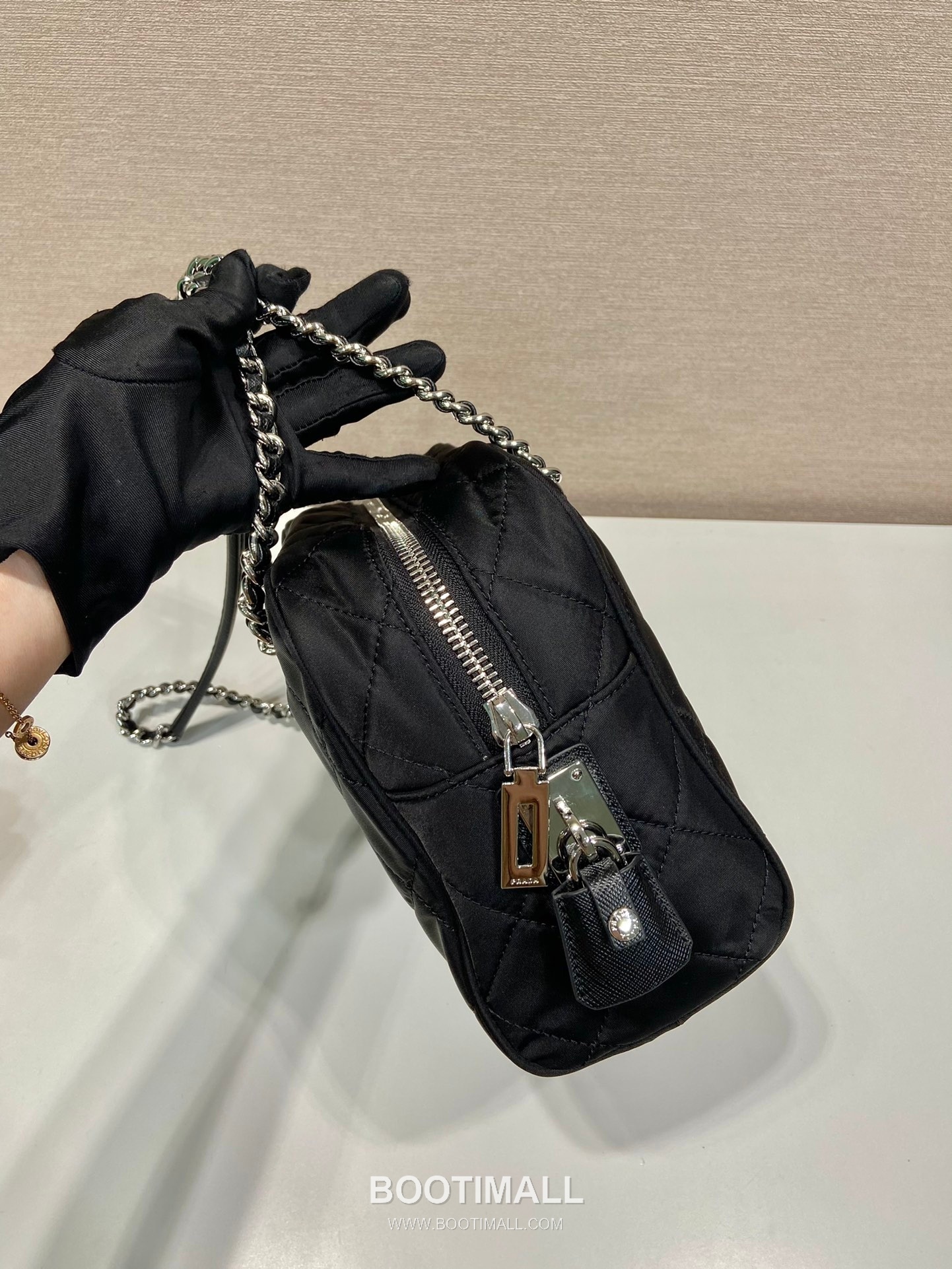 Prada Re-Nylon Camera Bag with Chain Strap Detail 프라다 리나일론 체인 스트랩 카메라백 1BB903 26cm 7