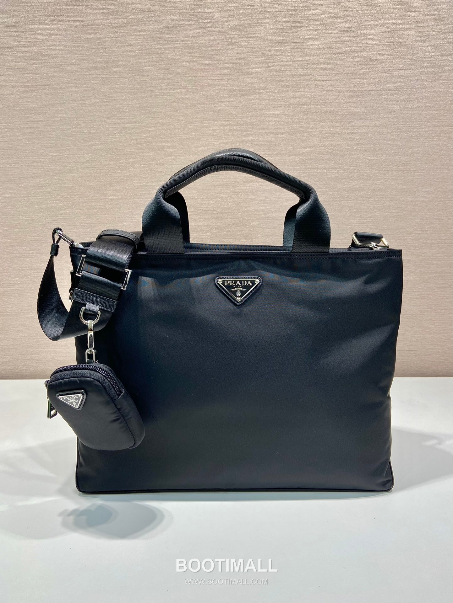 Prada Re-Nylon Briefcase Tote Bag with Adjustable Strap Detail 프라다 리나일론 스트랩 브리프케이스 토트백 1BG876A 34cm 1