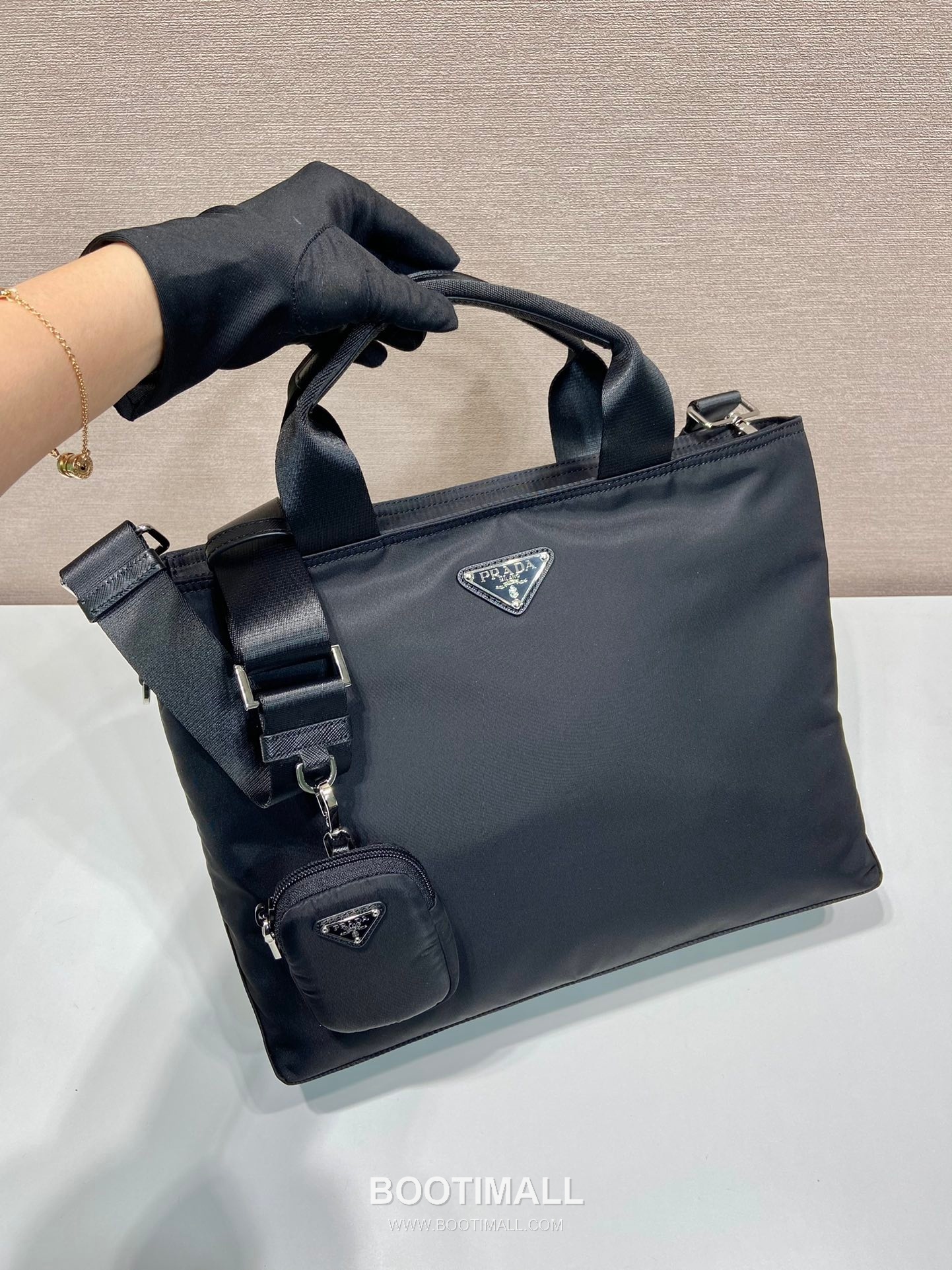 Prada Re-Nylon Briefcase Tote Bag with Adjustable Strap Detail 프라다 리나일론 스트랩 브리프케이스 토트백 1BG876A 34cm 2