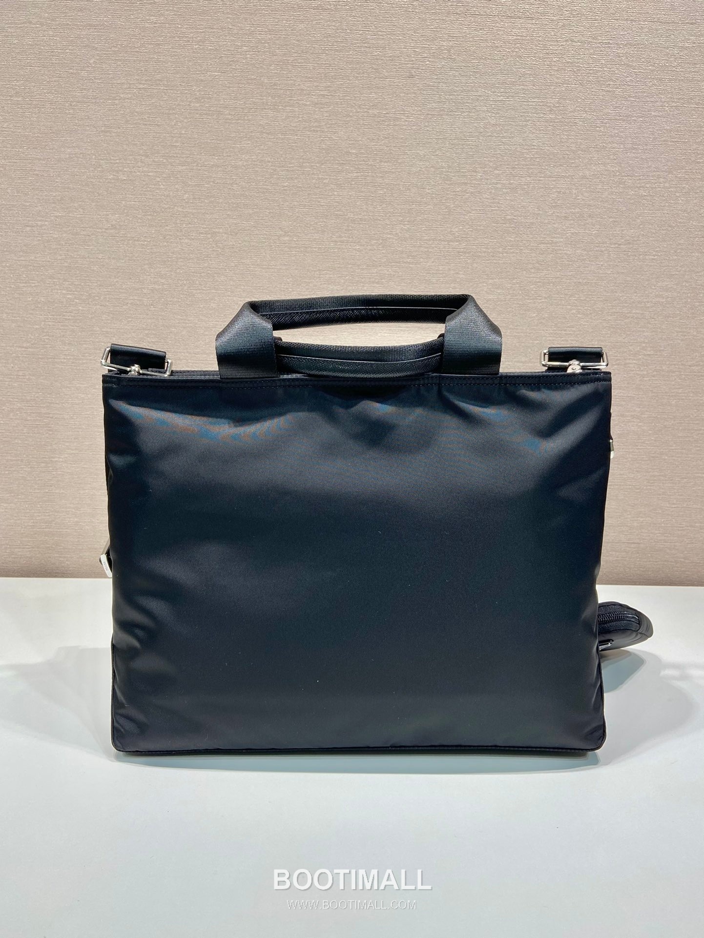 Prada Re-Nylon Briefcase Tote Bag with Adjustable Strap Detail 프라다 리나일론 스트랩 브리프케이스 토트백 1BG876A 34cm 4