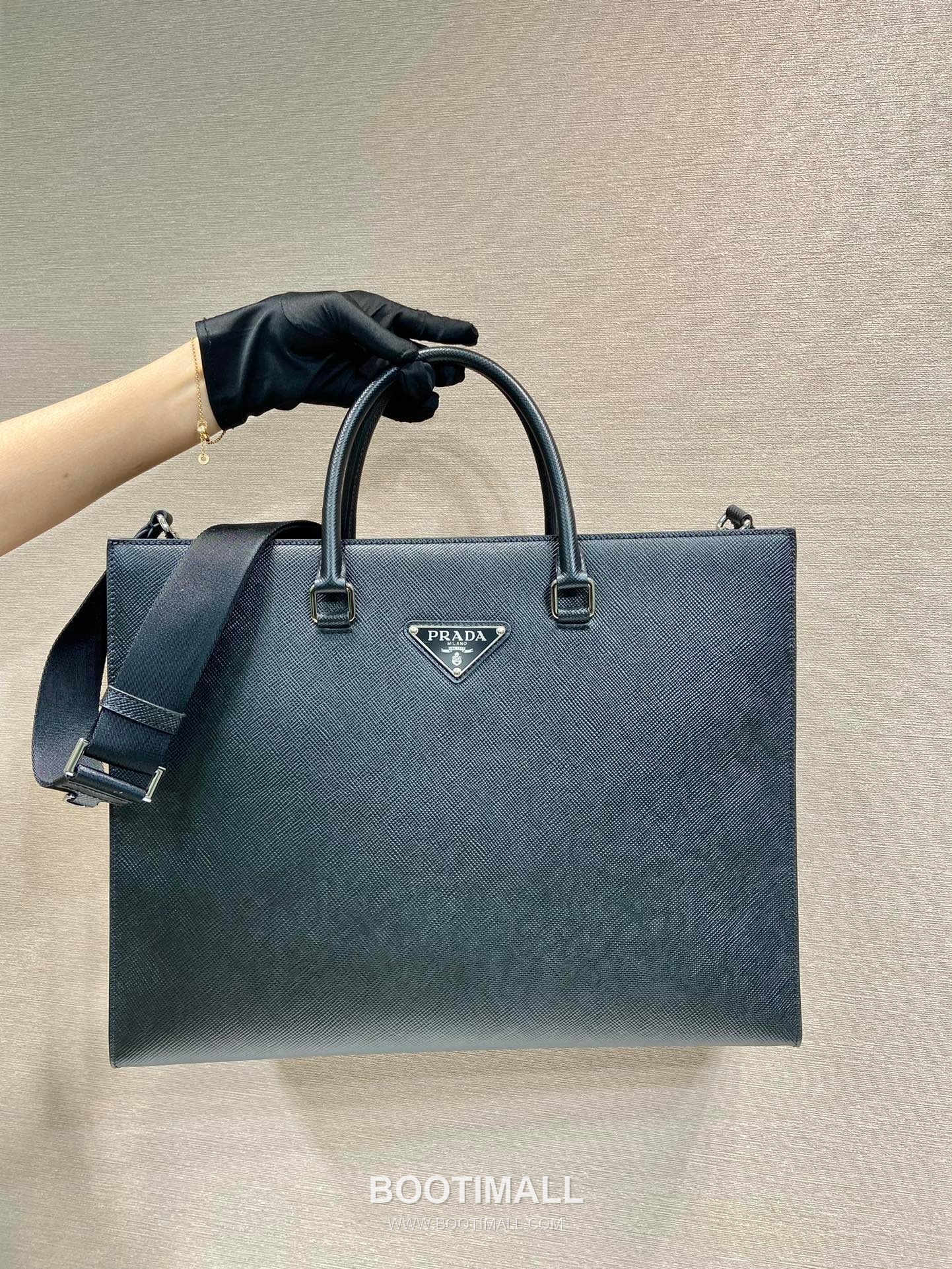 Prada Saffiano Leather Briefcase Tote Bag with Detachable Nylon Strap Detail 프라다 사피아노 가죽 탈부착 나일론 스트랩 브리프케이스 토트백 2VG101 40cm 1
