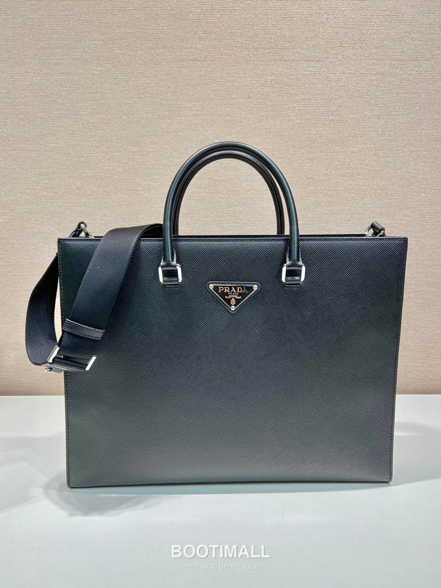 Prada Saffiano Leather Briefcase Tote Bag with Detachable Nylon Strap Detail 프라다 사피아노 가죽 탈부착 나일론 스트랩 브리프케이스 토트백 2VG101 40cm 2
