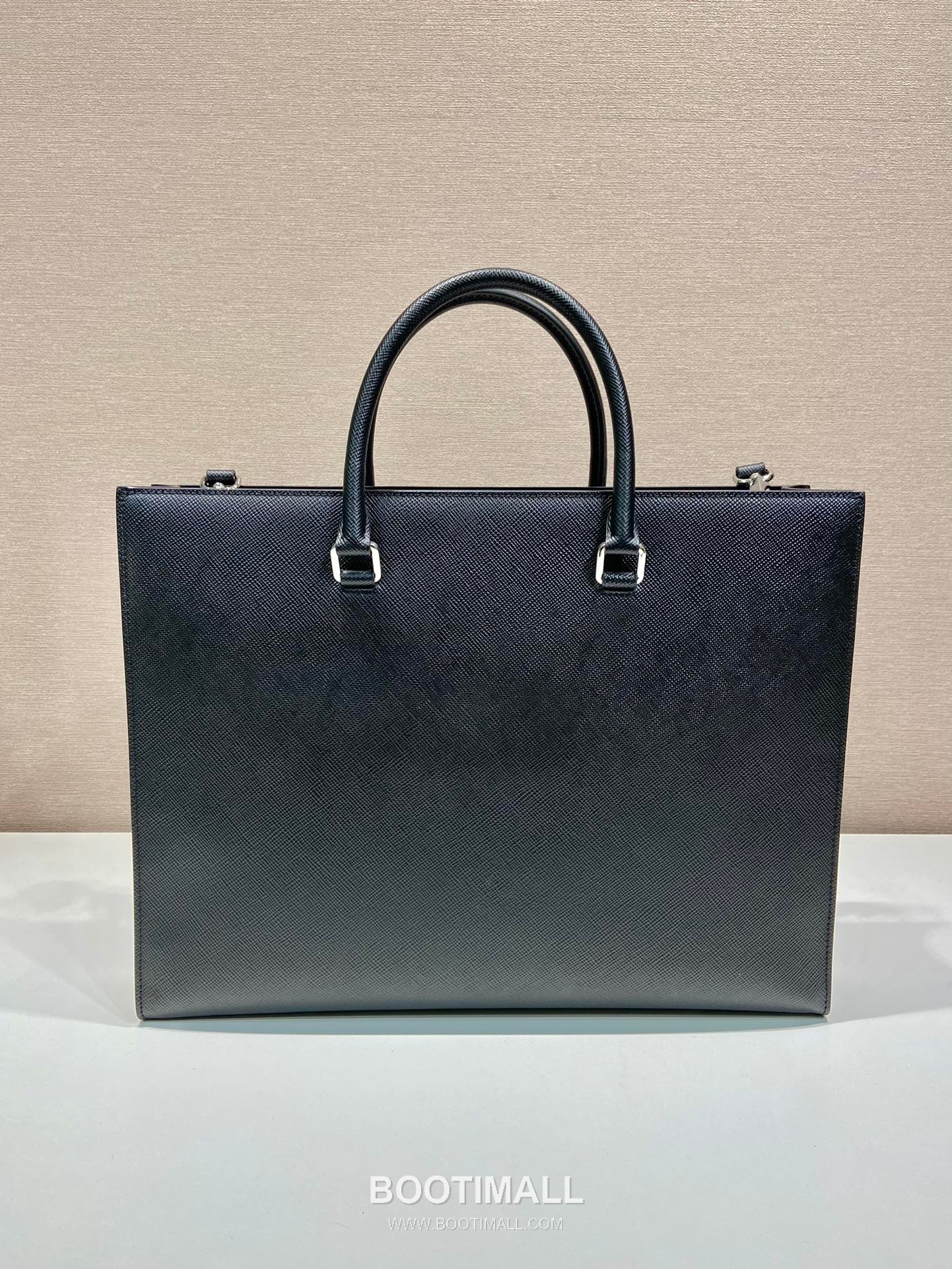 Prada Saffiano Leather Briefcase Tote Bag with Detachable Nylon Strap Detail 프라다 사피아노 가죽 탈부착 나일론 스트랩 브리프케이스 토트백 2VG101 40cm 5