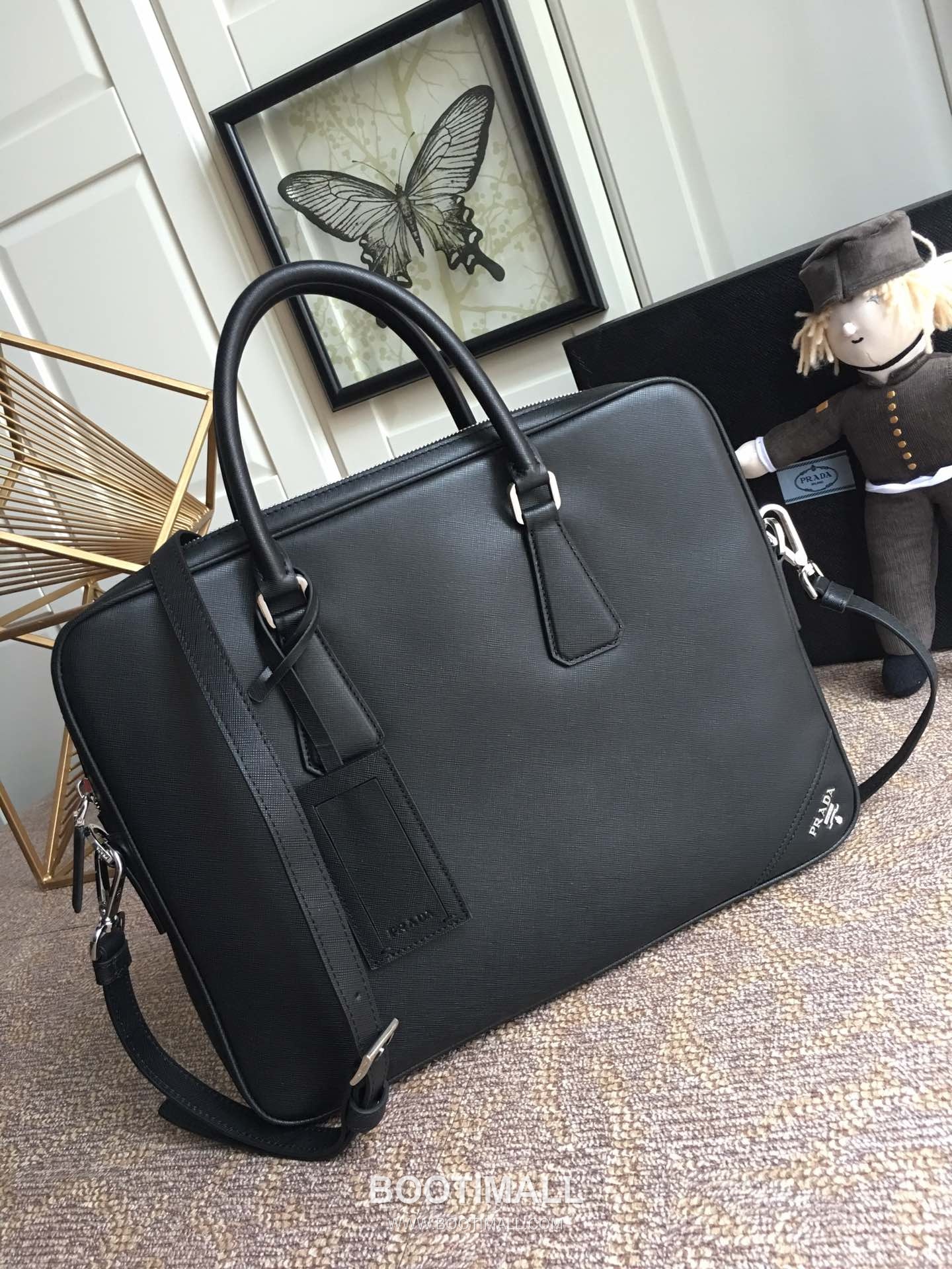 Prada Saffiano Leather Briefcase Clutch Bag with Triangle Logo Detail 프라다 사피아노 가죽 트라이앵글 로고 브리프케이스 클러치백 36.5cm 1