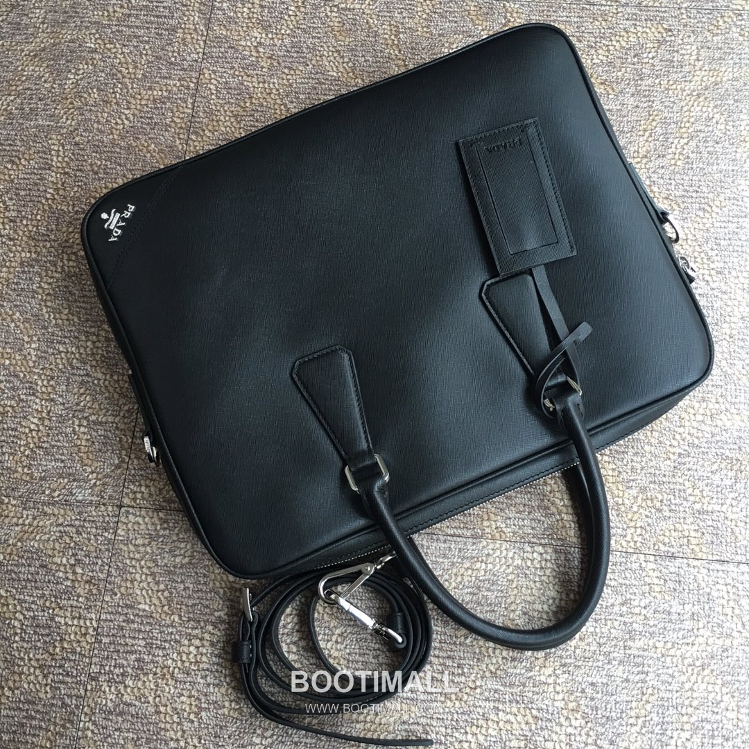 Prada Saffiano Leather Briefcase Clutch Bag with Triangle Logo Detail 프라다 사피아노 가죽 트라이앵글 로고 브리프케이스 클러치백 36.5cm 3
