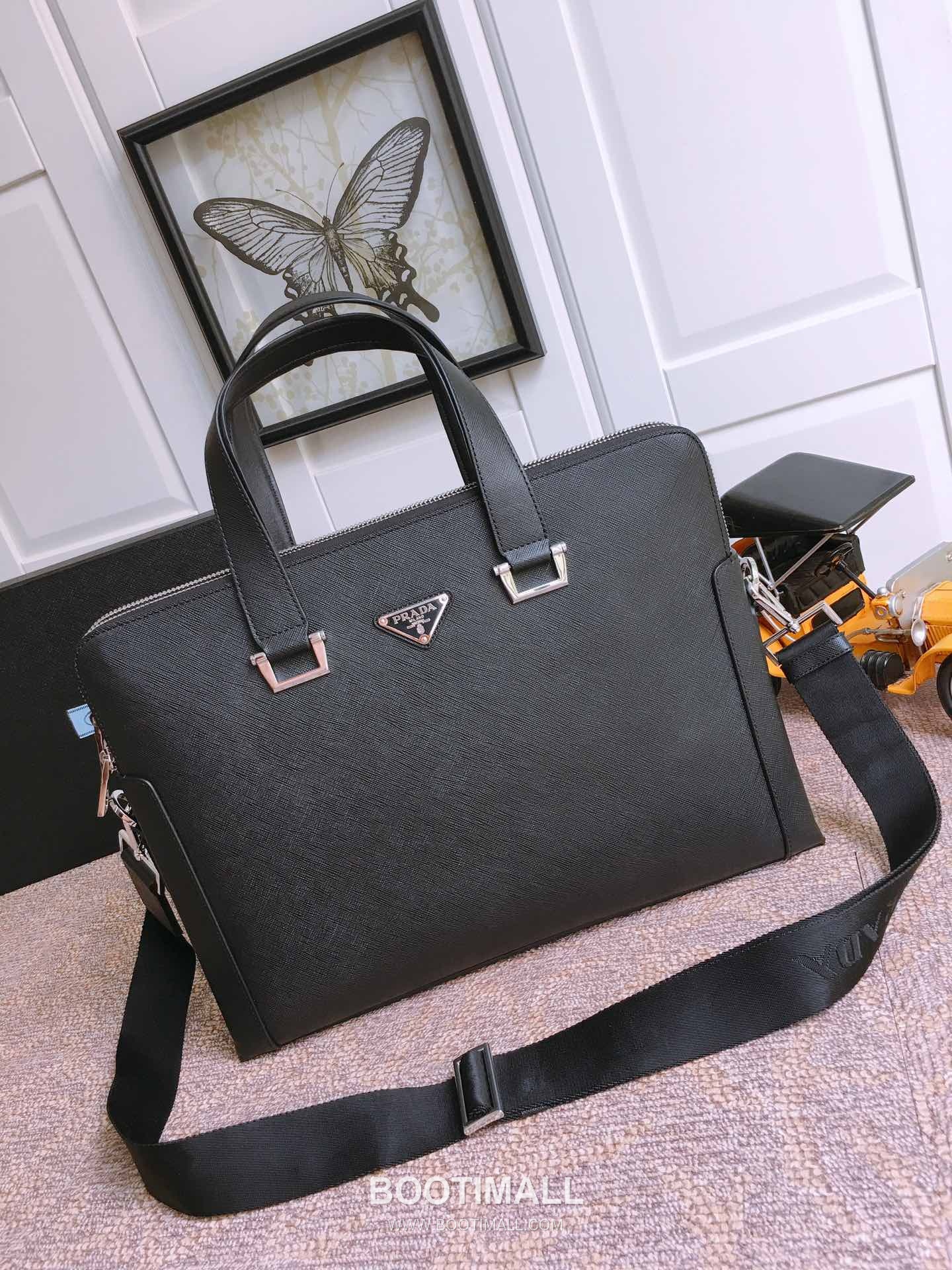 Prada Saffiano Leather Briefcase Tote Bag with Multi Compartment Detail 프라다 사피아노 가죽 멀티 컴파트먼트 브리프케이스 토트백 81189 39cm 2