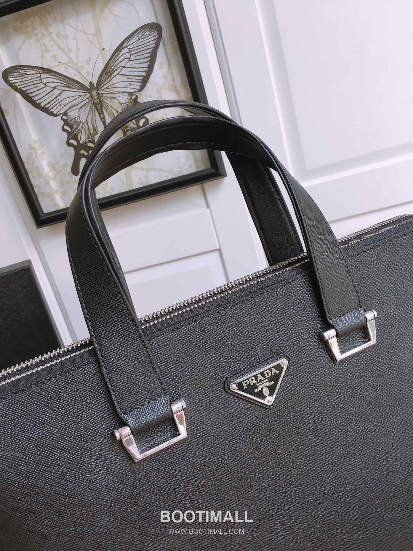 Prada Saffiano Leather Briefcase Tote Bag with Multi Compartment Detail 프라다 사피아노 가죽 멀티 컴파트먼트 브리프케이스 토트백 81189 39cm 3