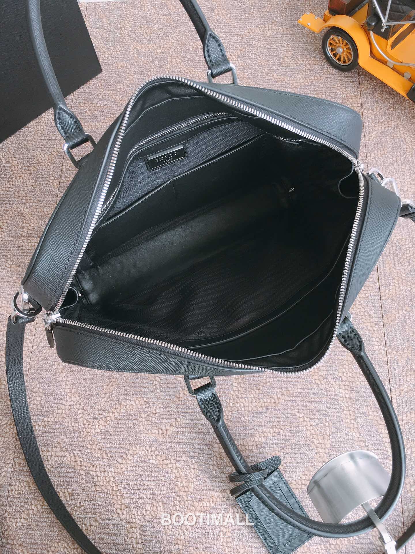 Prada Saffiano Leather Briefcase Tote Bag with Detachable Nylon Strap and Dual Zip Detail 프라다 사피아노 가죽 탈부착 나일론 스트랩 듀얼 지퍼 브리프케이스 토트백 2VE011 36cm 7