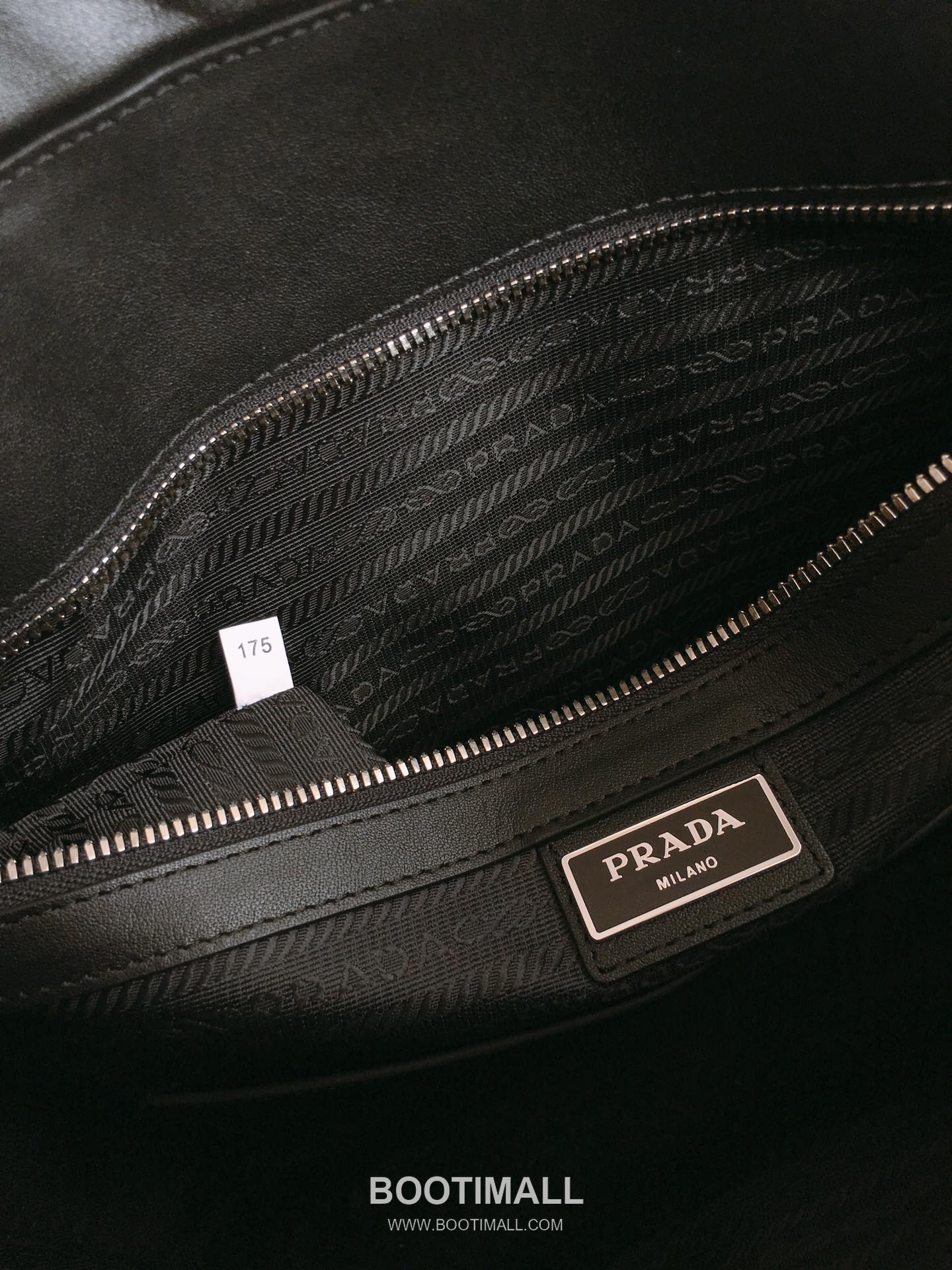 Prada Saffiano Leather Briefcase Tote Bag with Detachable Nylon Strap and Dual Zip Detail 프라다 사피아노 가죽 탈부착 나일론 스트랩 듀얼 지퍼 브리프케이스 토트백 2VE011 36cm 8