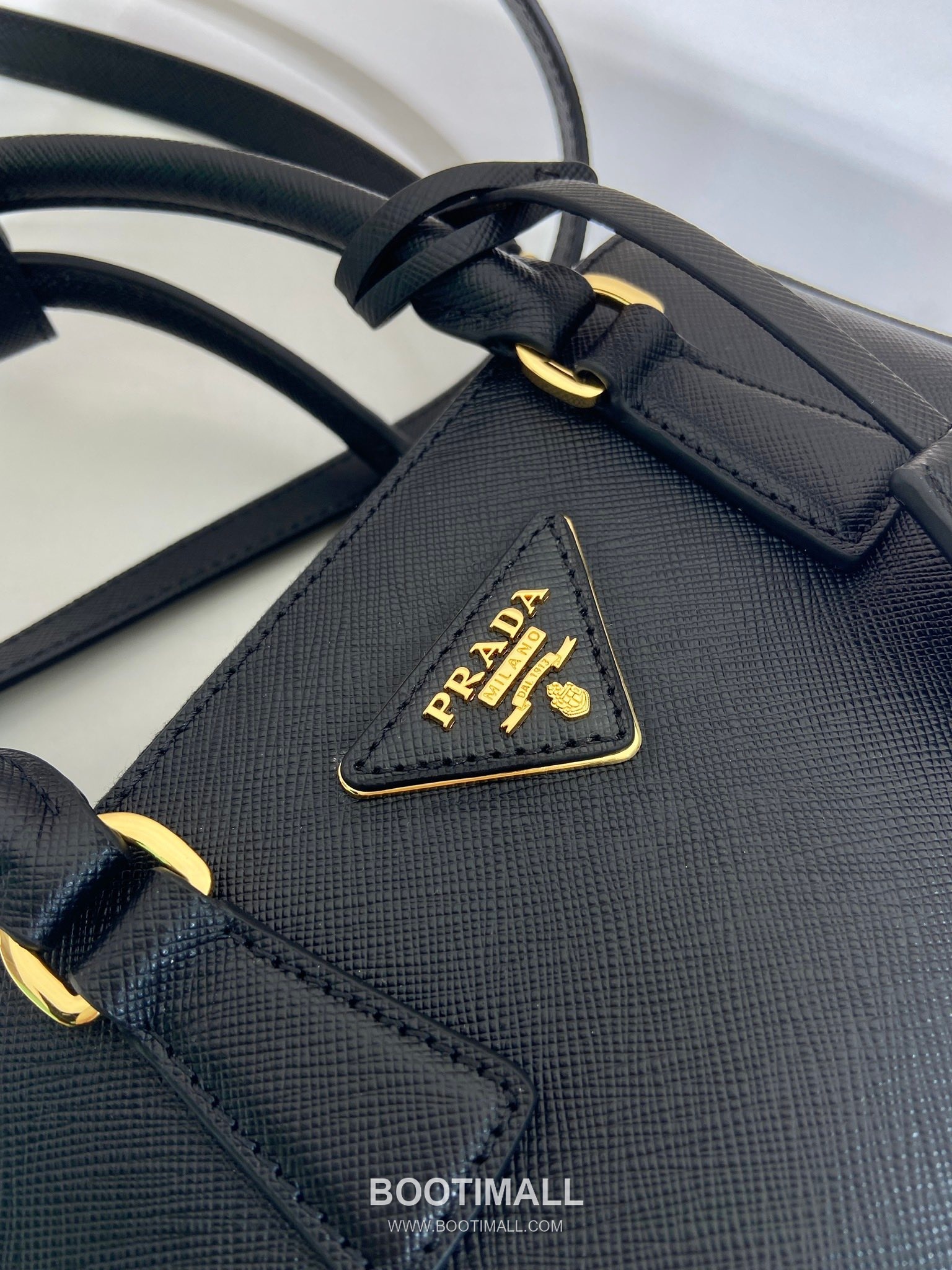 Prada Galleria Saffiano Leather Mini Tote Bag with Triangle Logo and Strap Detail 프라다 갤러리아 사피아노 가죽 트라이앵글 로고 스트랩 미니 토트백 1BA916 21cm 7