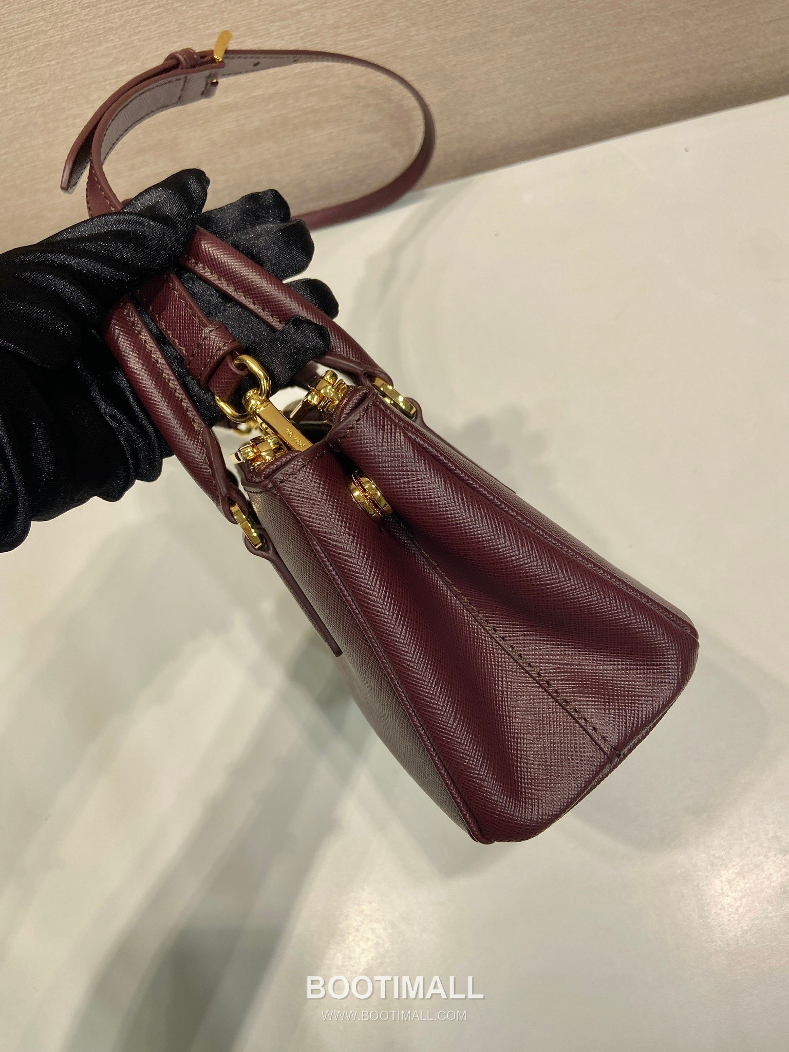 Prada Galleria Saffiano Leather Mini Tote Bag with Triangle Logo and Strap Detail 프라다 갤러리아 사피아노 가죽 트라이앵글 로고 스트랩 미니 토트백 1BA916 21cm 5