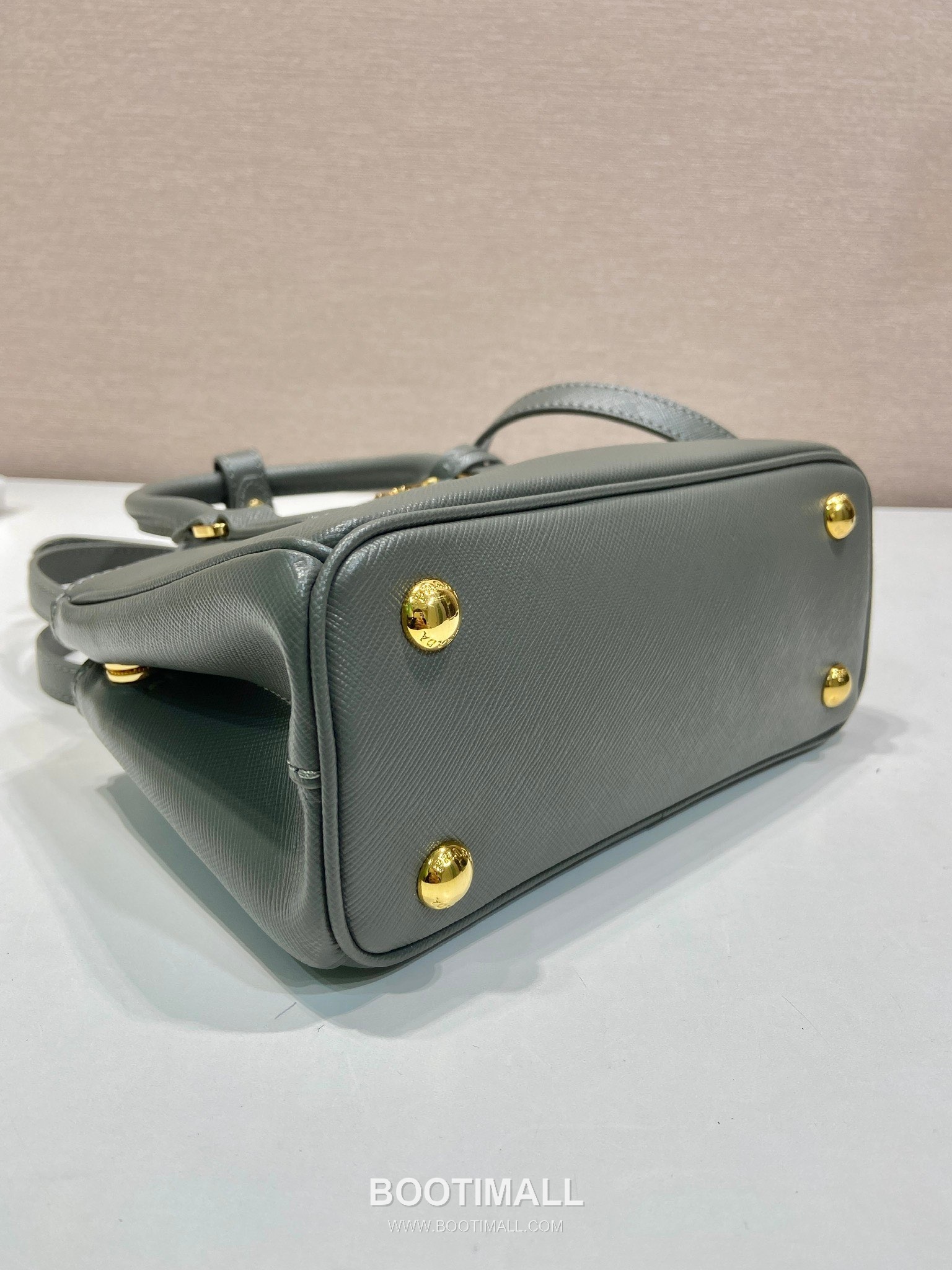 Prada Galleria Saffiano Leather Mini Tote Bag with Triangle Logo and Strap Detail 프라다 갤러리아 사피아노 가죽 트라이앵글 로고 스트랩 미니 토트백 1BA916 21cm 7