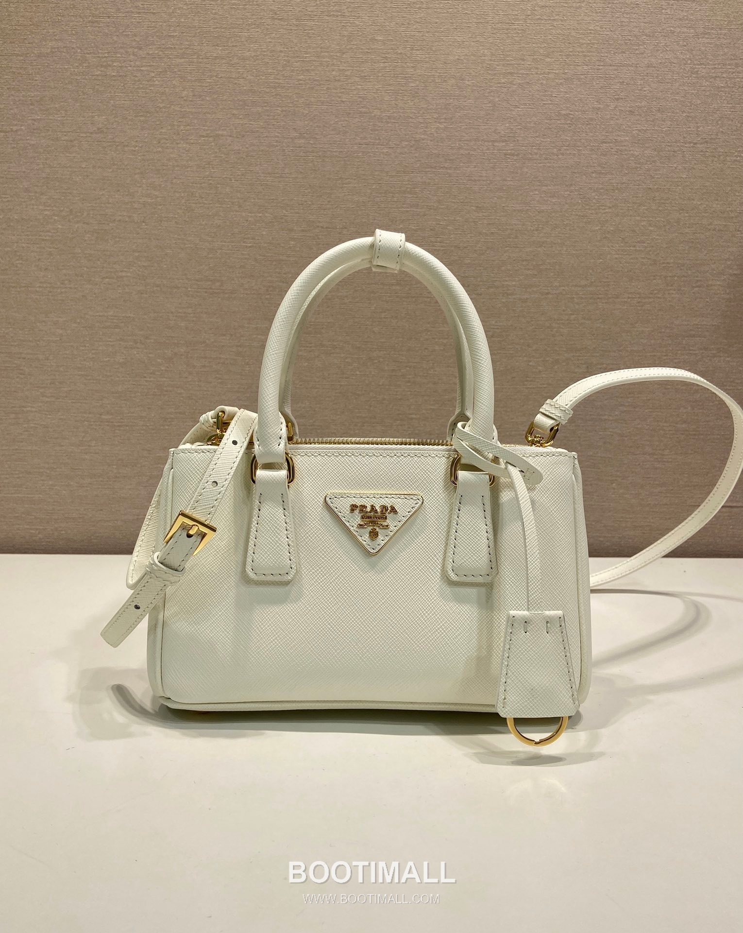 Prada Galleria Saffiano Leather Mini Tote Bag with Triangle Logo and Strap Detail 프라다 갤러리아 사피아노 가죽 트라이앵글 로고 스트랩 미니 토트백 1BA916 21cm 1