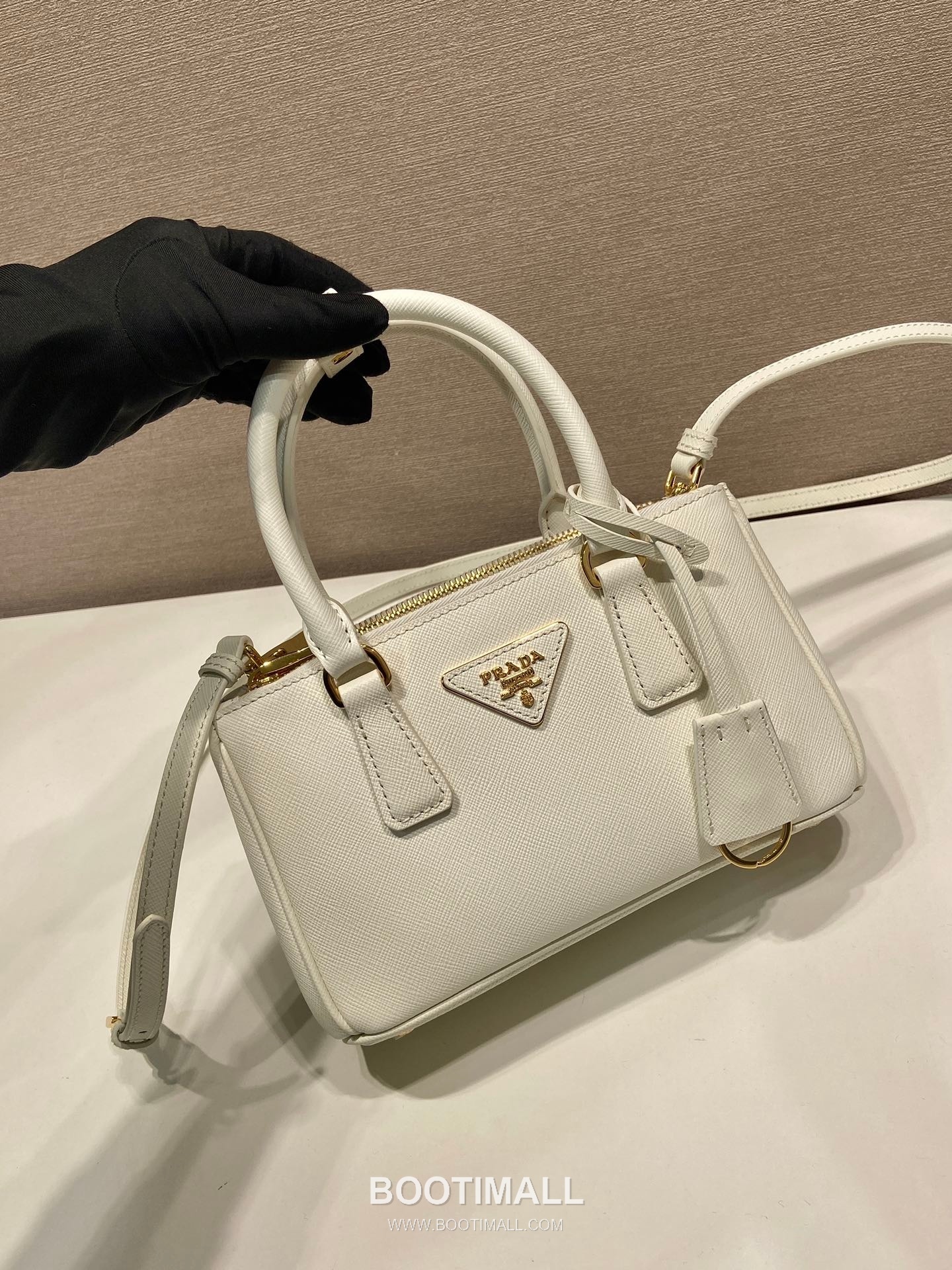 Prada Galleria Saffiano Leather Mini Tote Bag with Triangle Logo and Strap Detail 프라다 갤러리아 사피아노 가죽 트라이앵글 로고 스트랩 미니 토트백 1BA916 21cm 3