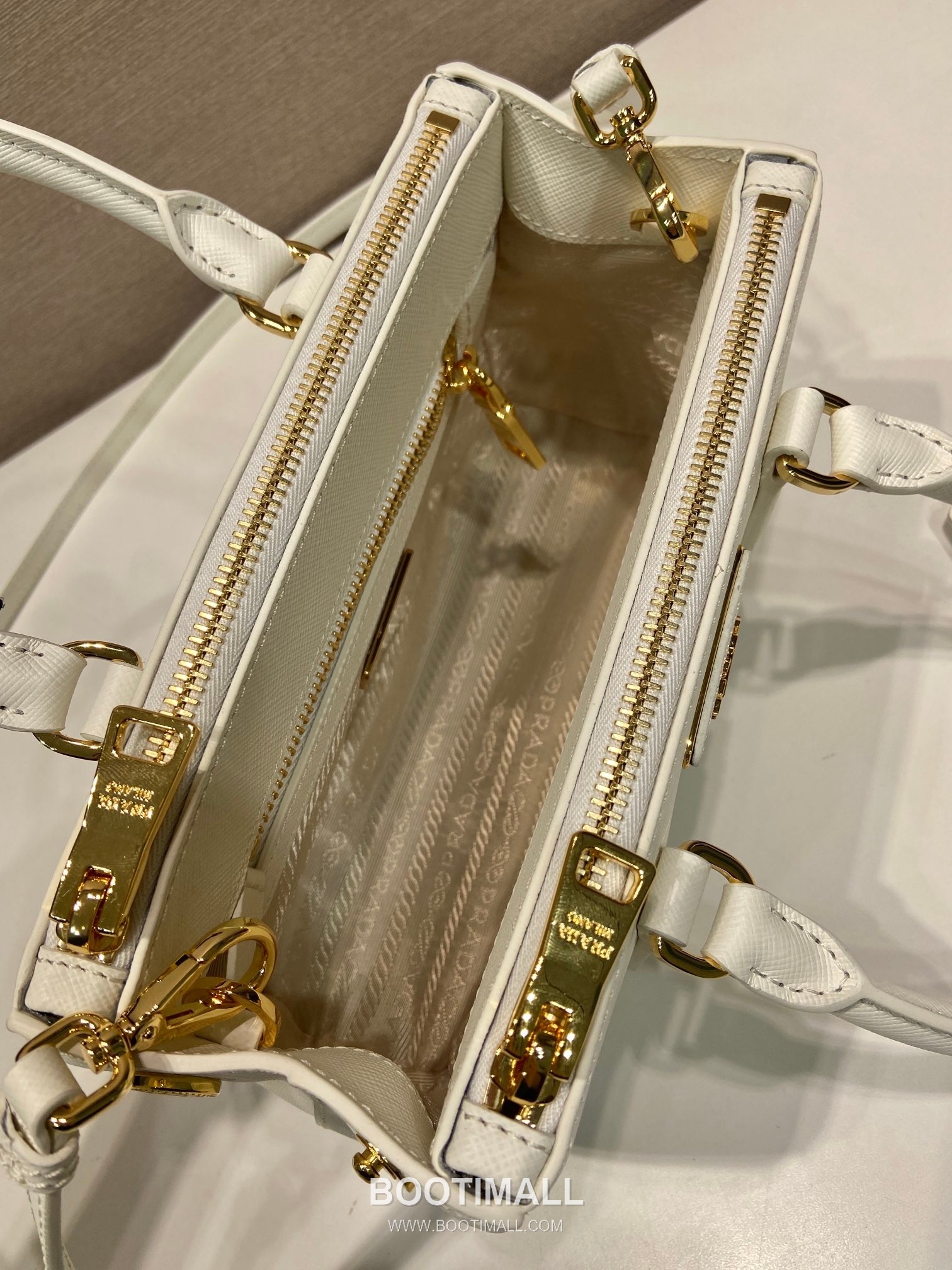 Prada Galleria Saffiano Leather Mini Tote Bag with Triangle Logo and Strap Detail 프라다 갤러리아 사피아노 가죽 트라이앵글 로고 스트랩 미니 토트백 1BA916 21cm 8