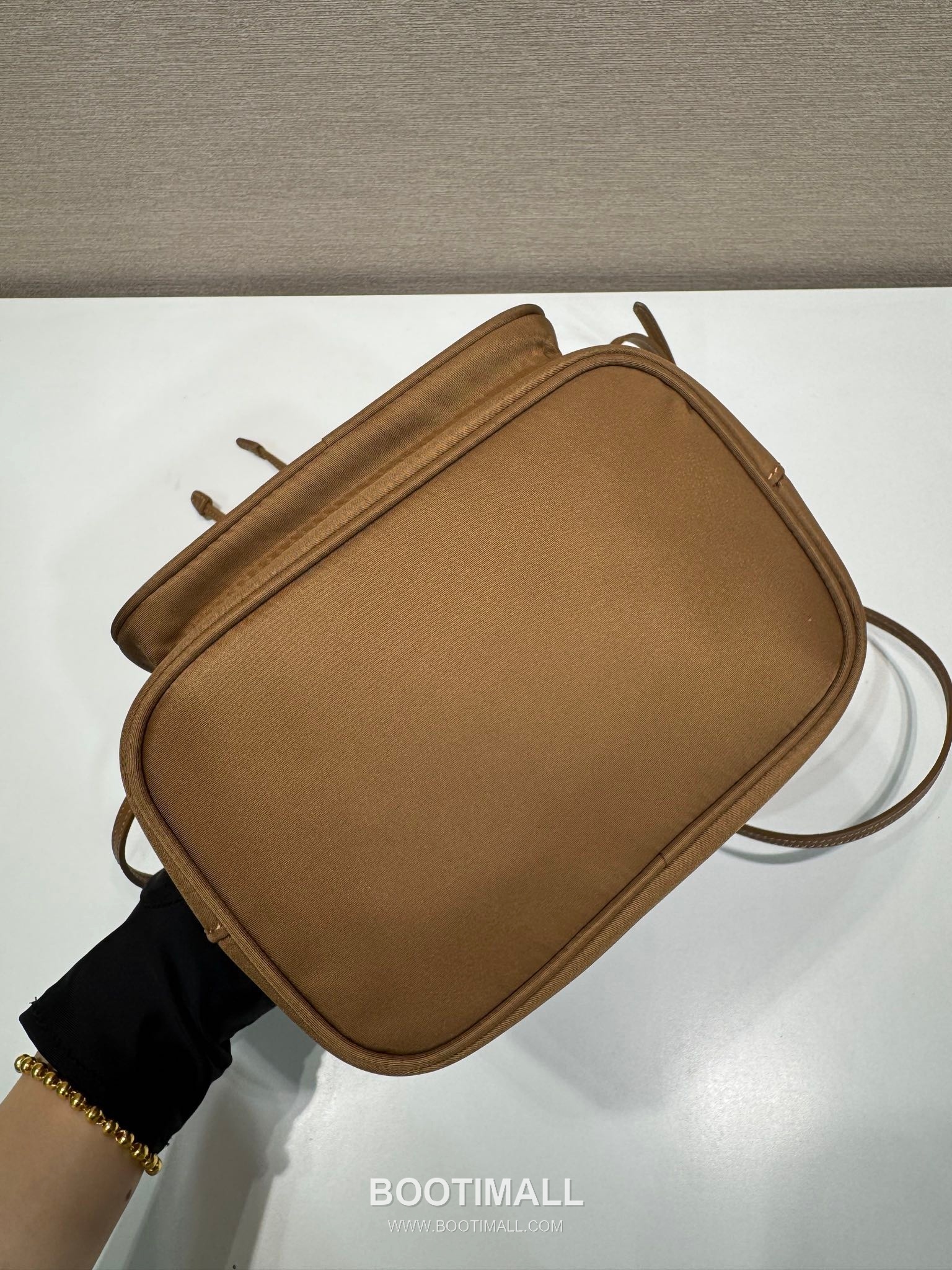 Prada Re-Nylon Bucket Bag with Top Handle and Adjustable Strap Detail 프라다 리나일론 탑핸들 조절 스트랩 버킷백 1BH038 18cm 6