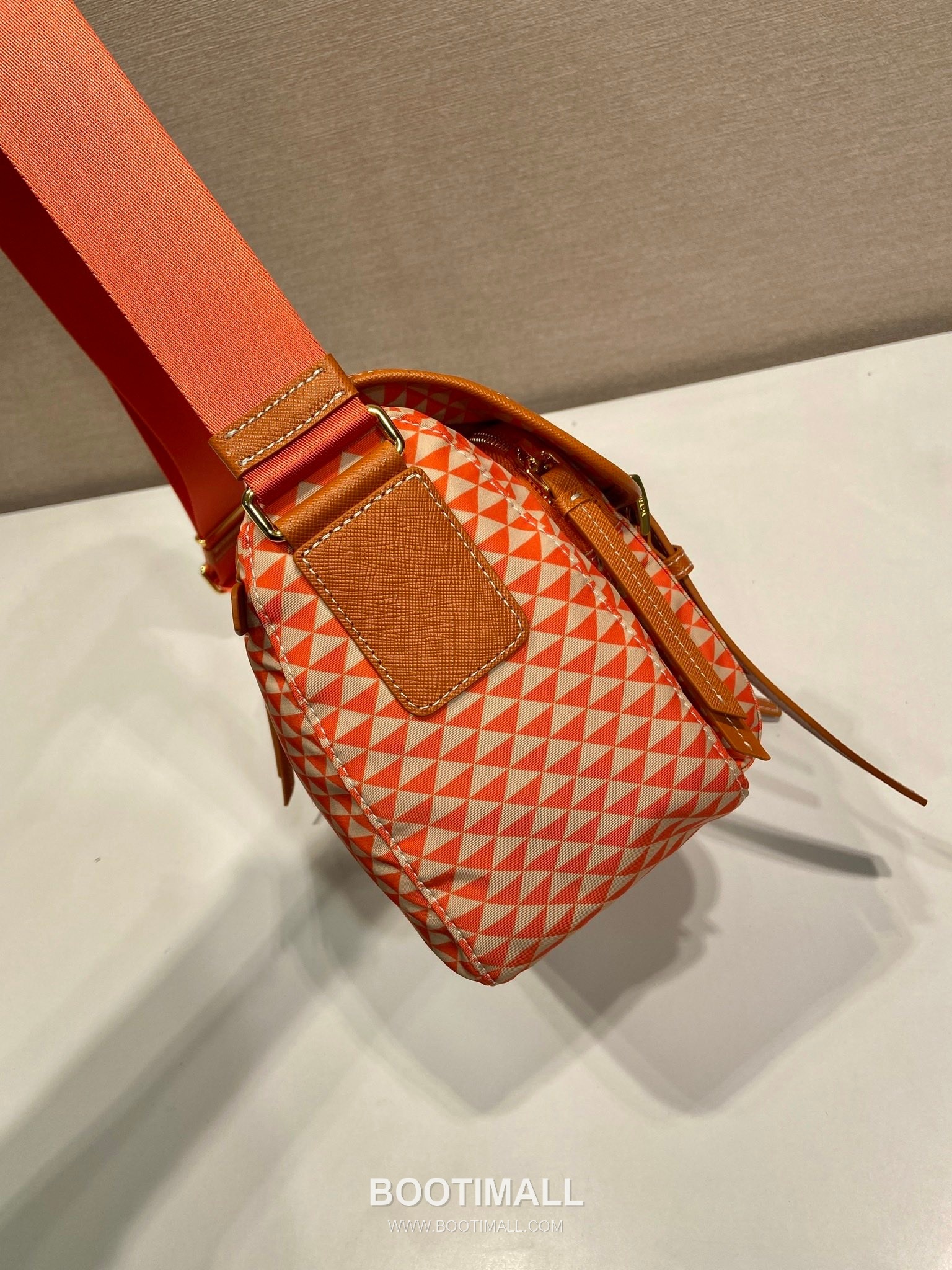 Prada Symbole Printed Nylon Messenger Bag with Saffiano Leather Trim Detail 프라다 심볼 프린트 나일론 사피아노 가죽 트림 메신저백 1BD383 25cm 14