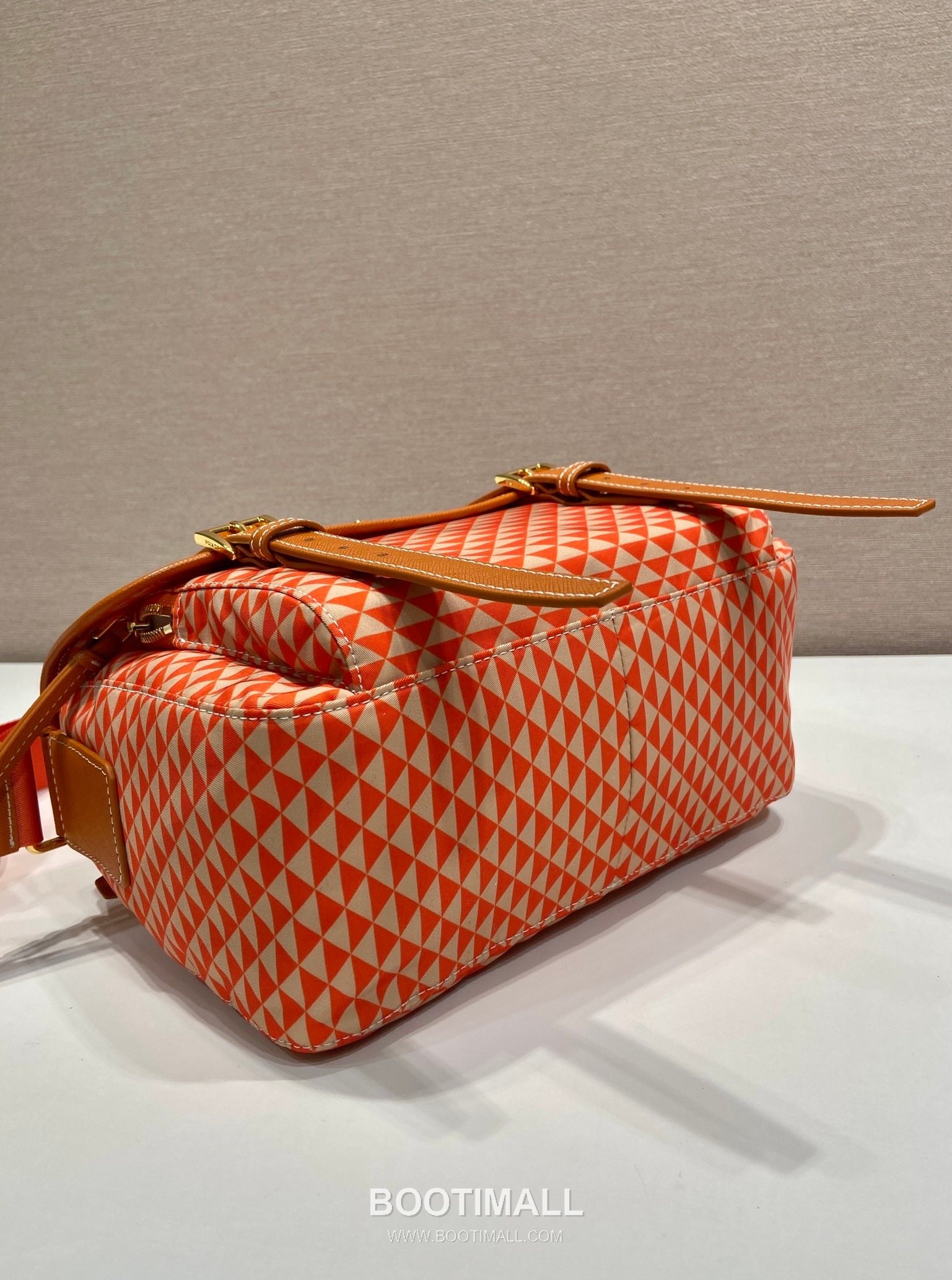 Prada Symbole Printed Nylon Messenger Bag with Saffiano Leather Trim Detail 프라다 심볼 프린트 나일론 사피아노 가죽 트림 메신저백 1BD383 25cm 15