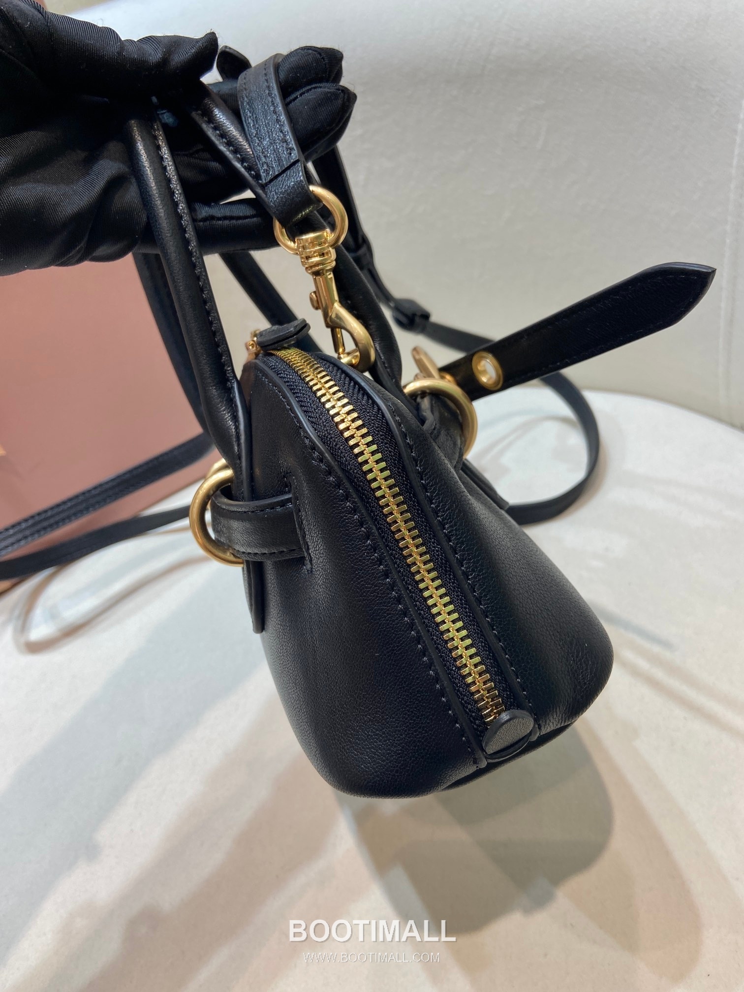 Prada Aventure Nappa Leather Mini Tote Bag with Embossed Logo and Zip Detail 프라다 아방튀르 나파 가죽 엠보스 로고 지퍼 미니 토트백 5BP090 21cm 4