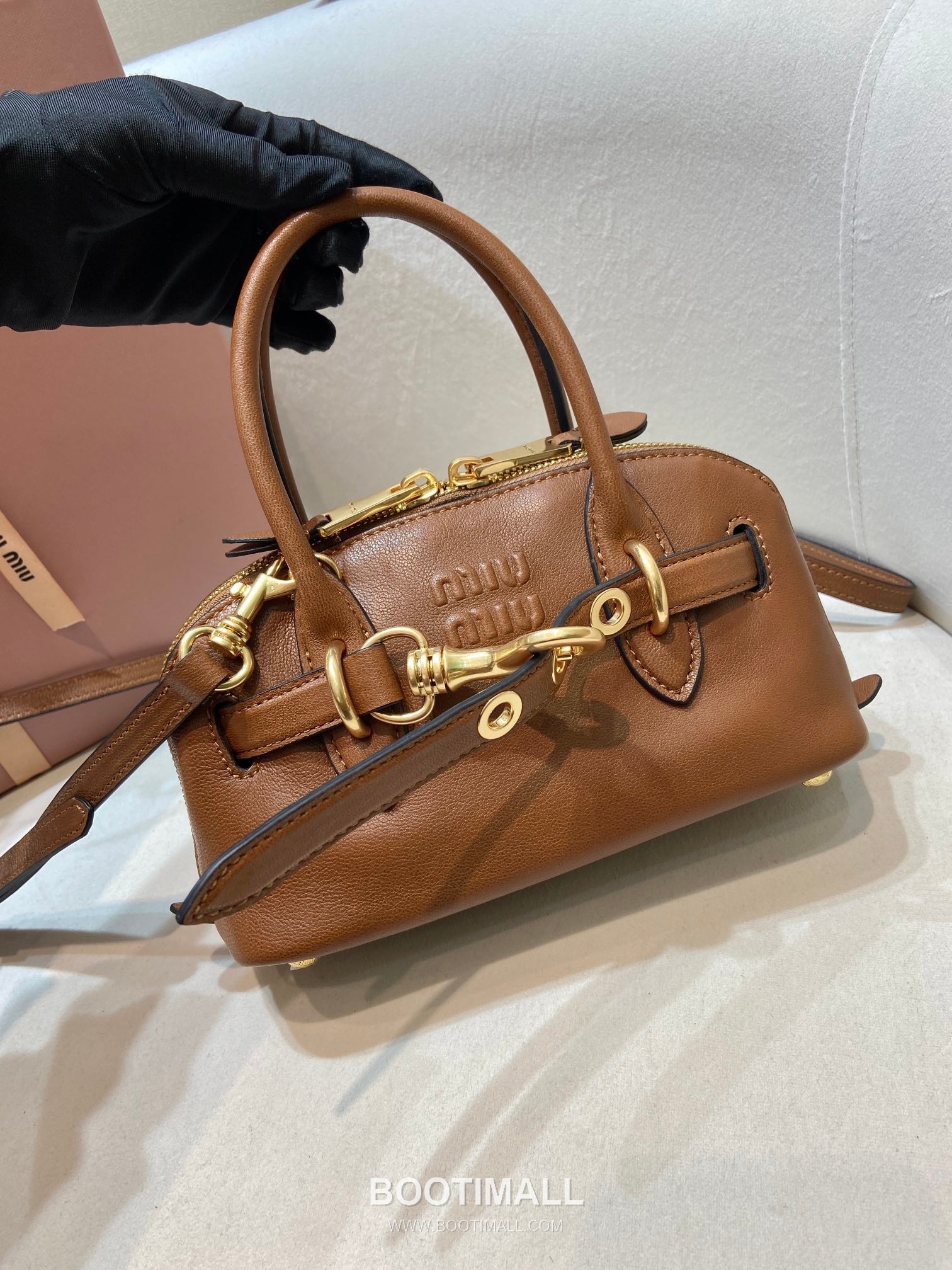 Prada Aventure Nappa Leather Mini Tote Bag with Embossed Logo and Zip Detail 프라다 아방튀르 나파 가죽 엠보스 로고 지퍼 미니 토트백 5BP090 21cm 2