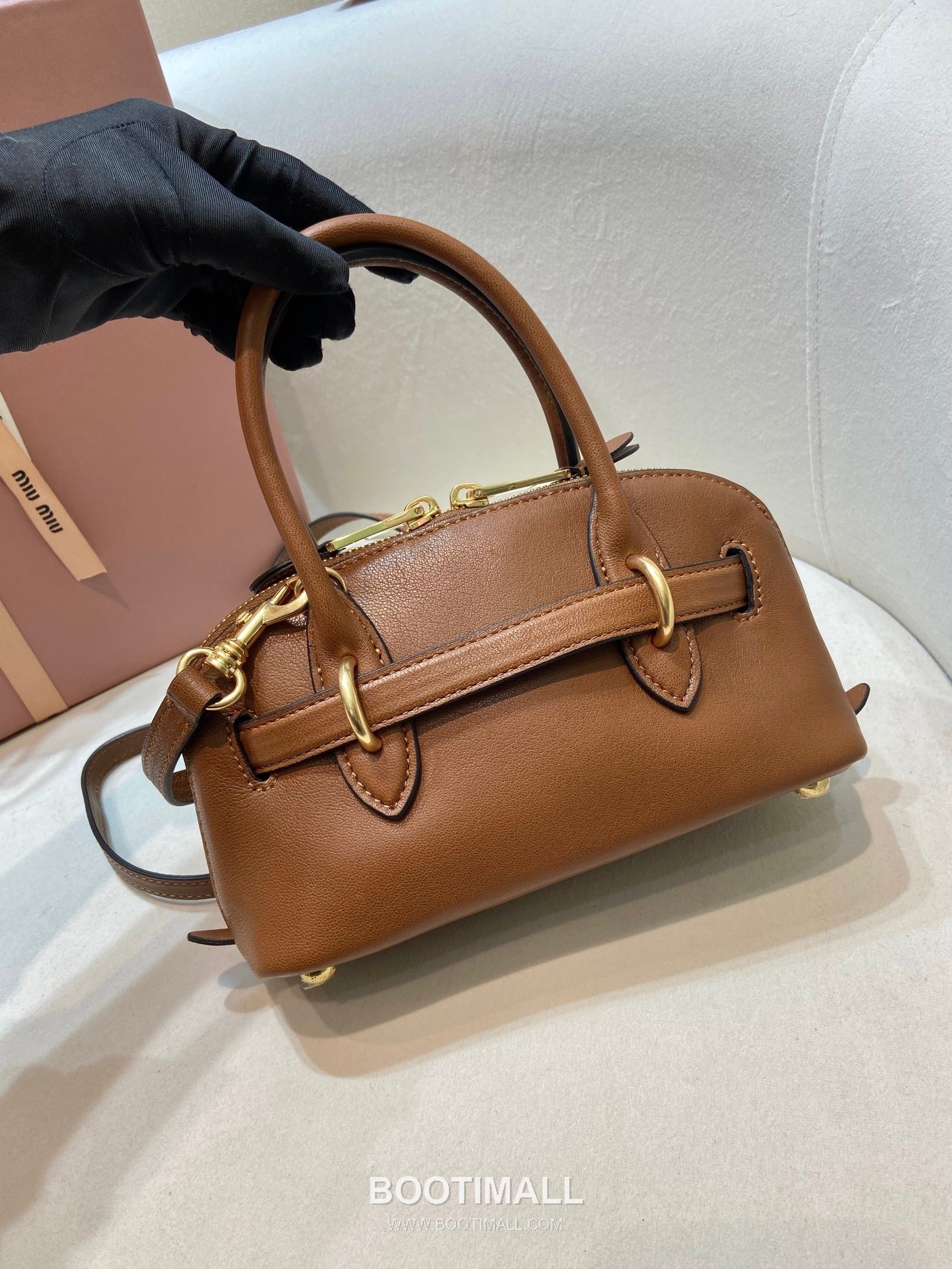 Prada Aventure Nappa Leather Mini Tote Bag with Embossed Logo and Zip Detail 프라다 아방튀르 나파 가죽 엠보스 로고 지퍼 미니 토트백 5BP090 21cm 4