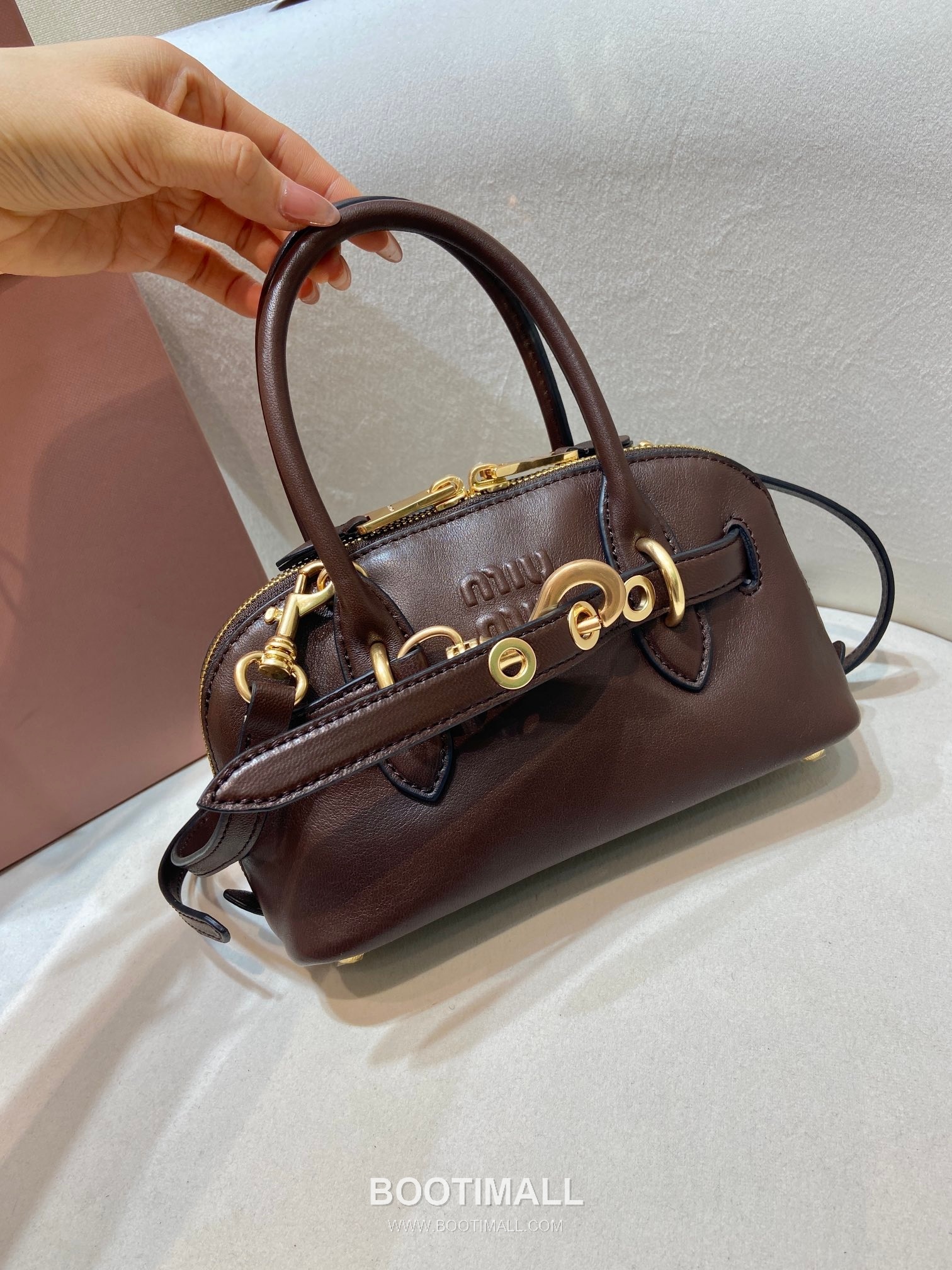 Prada Aventure Nappa Leather Mini Tote Bag with Embossed Logo and Zip Detail 프라다 아방튀르 나파 가죽 엠보스 로고 지퍼 미니 토트백 5BP090 21cm 2