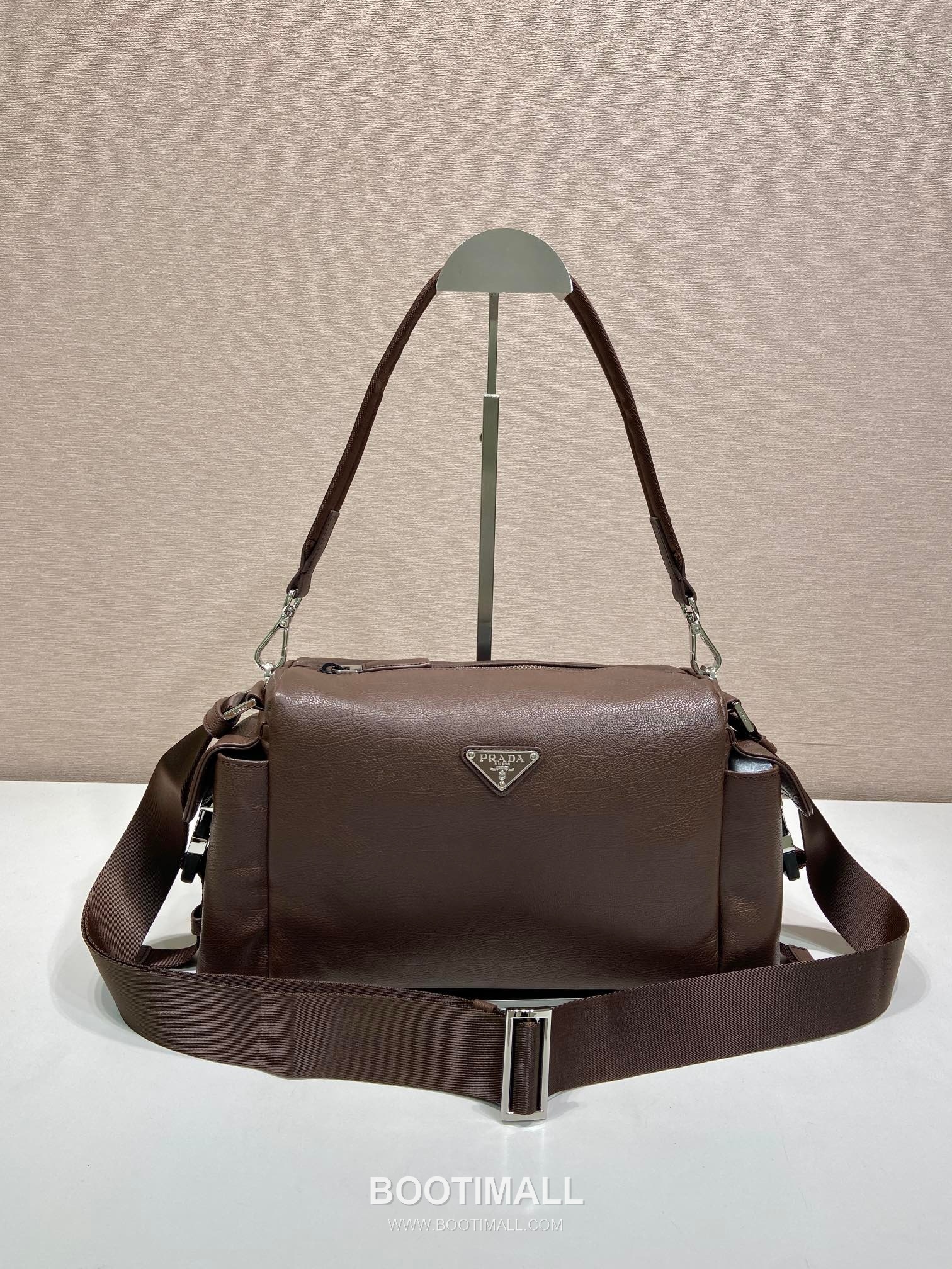 Prada Explore Calfskin Hobo Shoulder Bag with Dual Zip Pocket and Strap Detail 프라다 익스플로어 카프스킨 듀얼 지퍼 포켓 스트랩 호보 숄더백 2VH206 31cm 1