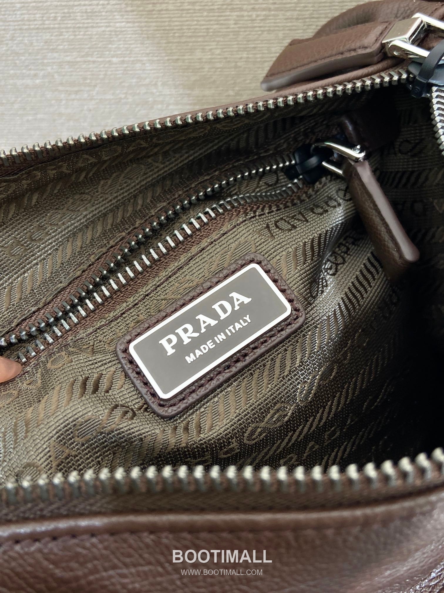 Prada Explore Calfskin Hobo Shoulder Bag with Dual Zip Pocket and Strap Detail 프라다 익스플로어 카프스킨 듀얼 지퍼 포켓 스트랩 호보 숄더백 2VH206 31cm 9