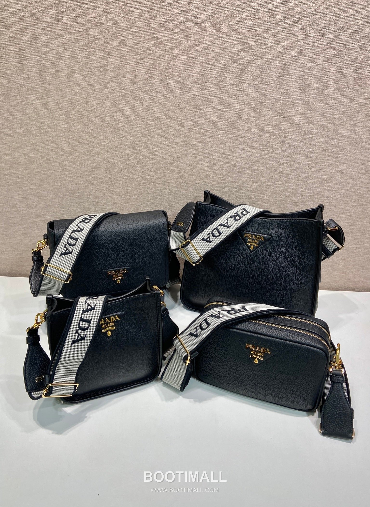 Prada Deer Grain Calfskin Flap Crossbody Bag with Dual Adjustable Strap Detail 프라다 디어 그레인 카프스킨 플랩 듀얼 조절 스트랩 크로스바디백 1BD314-1 23cm 13
