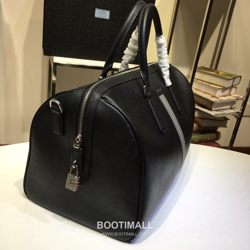 Prada Saffiano Leather Travel Duffle Bag with Multi Compartment Color Block Detail 프라다 사피아노 가죽 멀티 컴파트먼트 컬러블록 트래블 더플백 372R 45.5cm 4