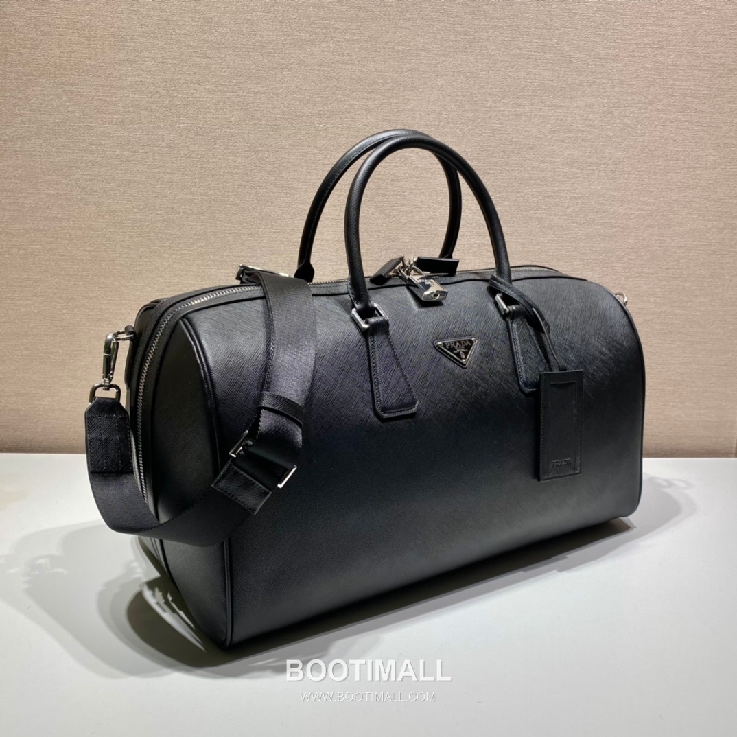 Prada Saffiano Leather Travel Duffle Bag with Wrap Zip and Lock Detail 프라다 사피아노 가죽 랩어라운드 지퍼 락 디테일 트래블 더플백 2VC018 50cm 3