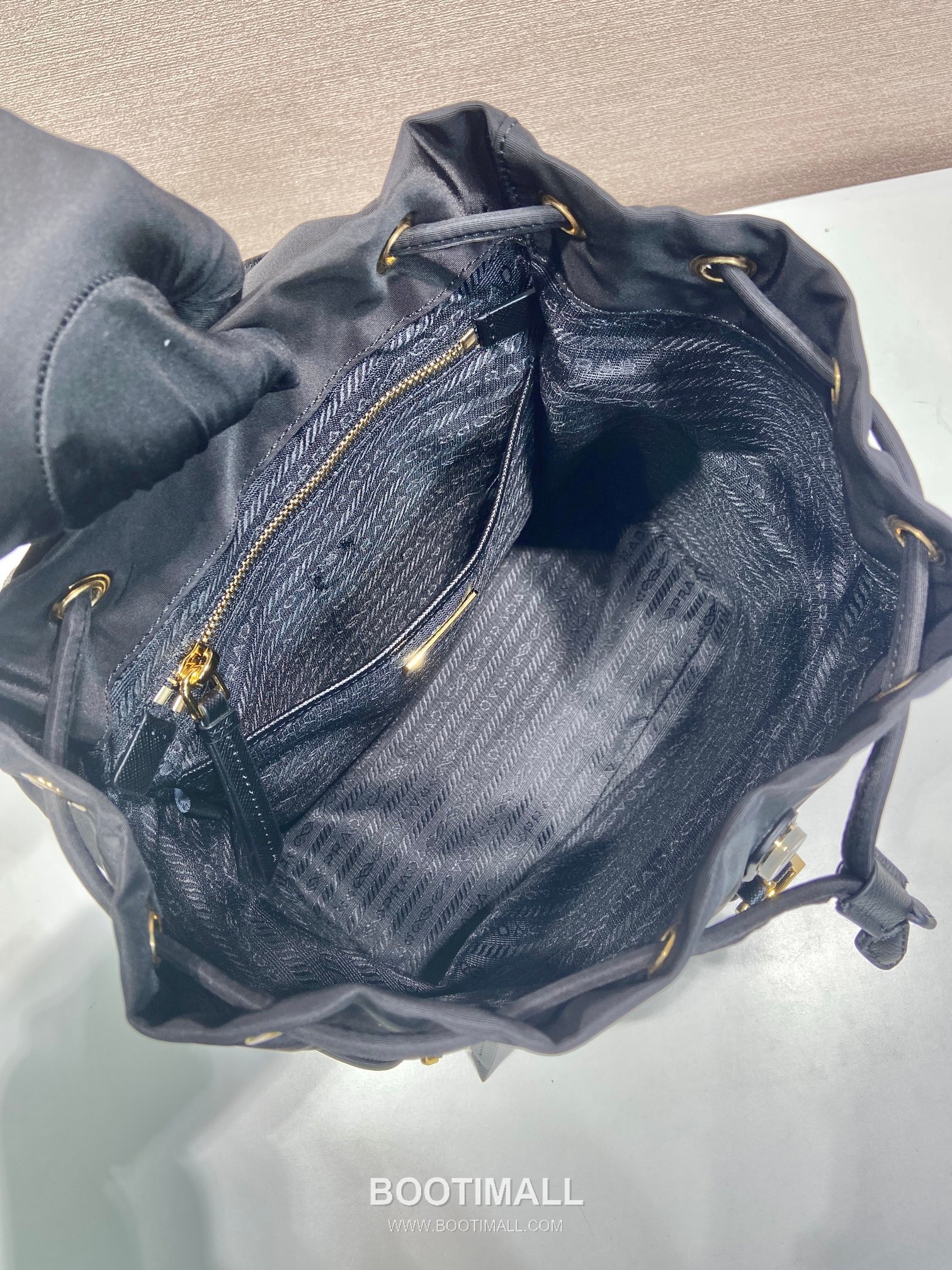 Prada Re-Nylon Backpack with Flap Drawstring Closure and Triple Zip Pocket Detail 프라다 리나일론 플랩 드로우스트링 트리플 지퍼 포켓 백팩 1BZ081 24.5cm 8