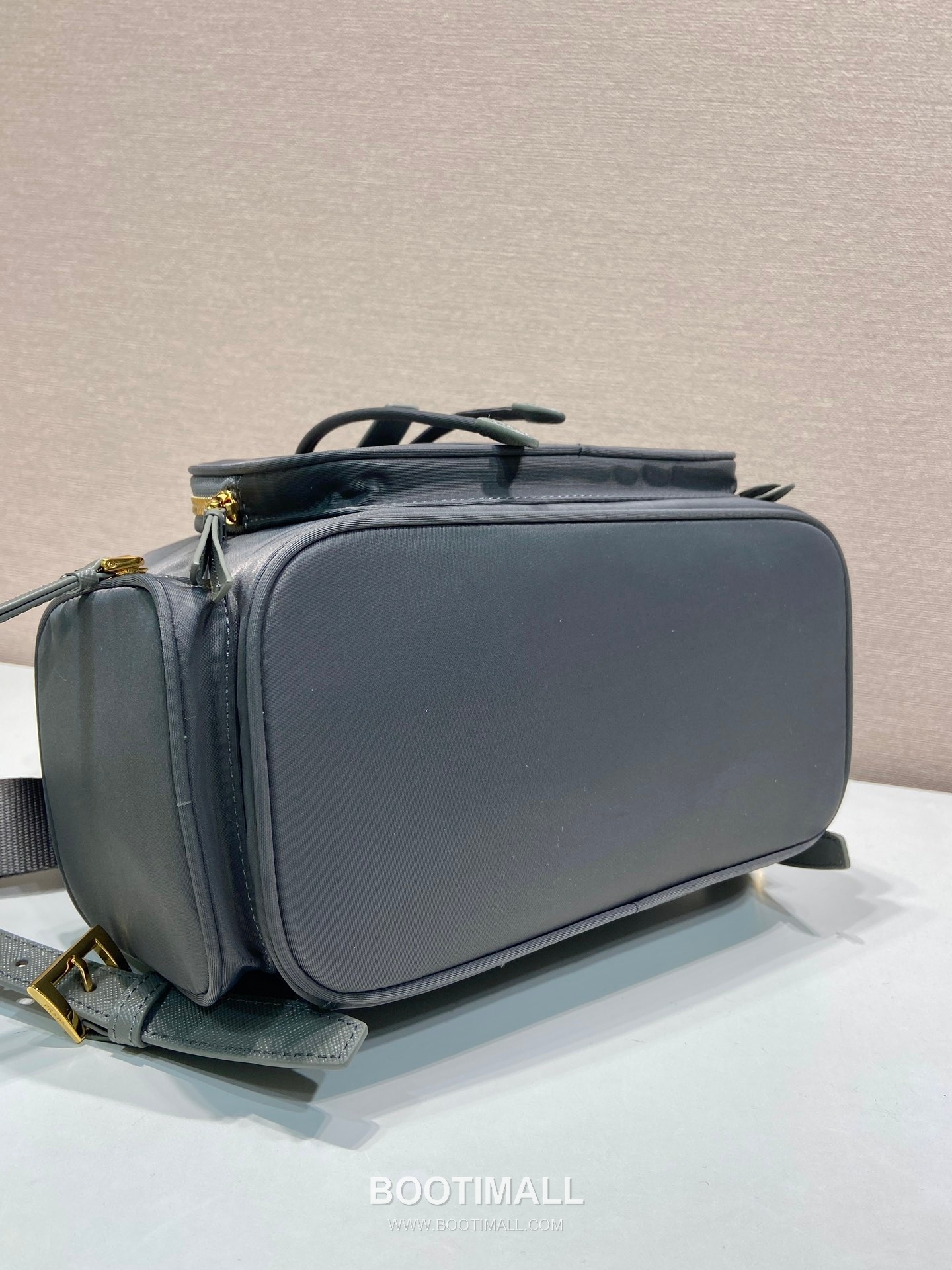 Prada Re-Nylon Backpack with Flap Drawstring Closure and Triple Zip Pocket Detail 프라다 리나일론 플랩 드로우스트링 트리플 지퍼 포켓 백팩 1BZ081 24.5cm 6