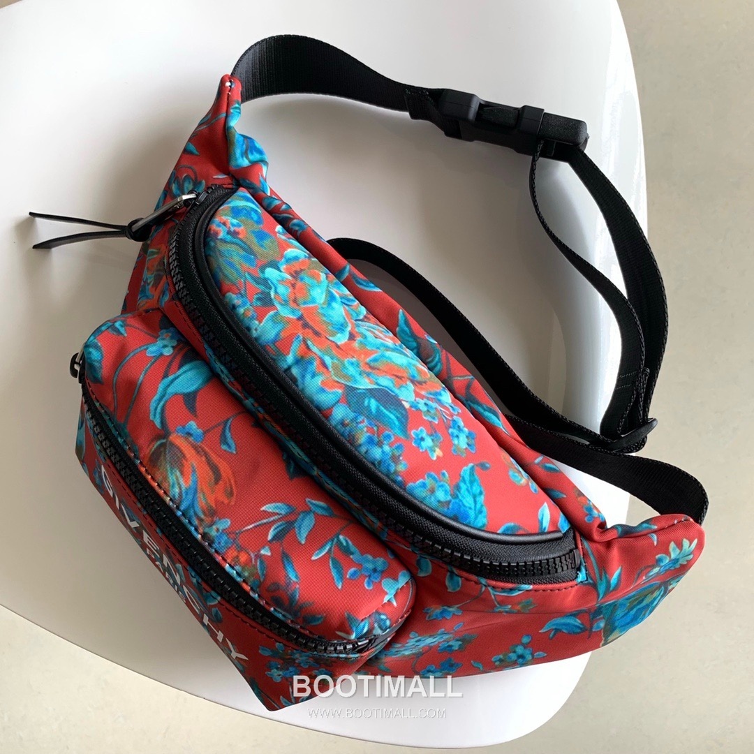 Givenchy Nylon Belt Bag Crossbody with 4G Jacquard Strap and Front Zip Pocket Detail 지방시 나일론 벨트백 크로스바디 4G 자카드 스트랩 프론트 지퍼 포켓 디테일 33cm 2