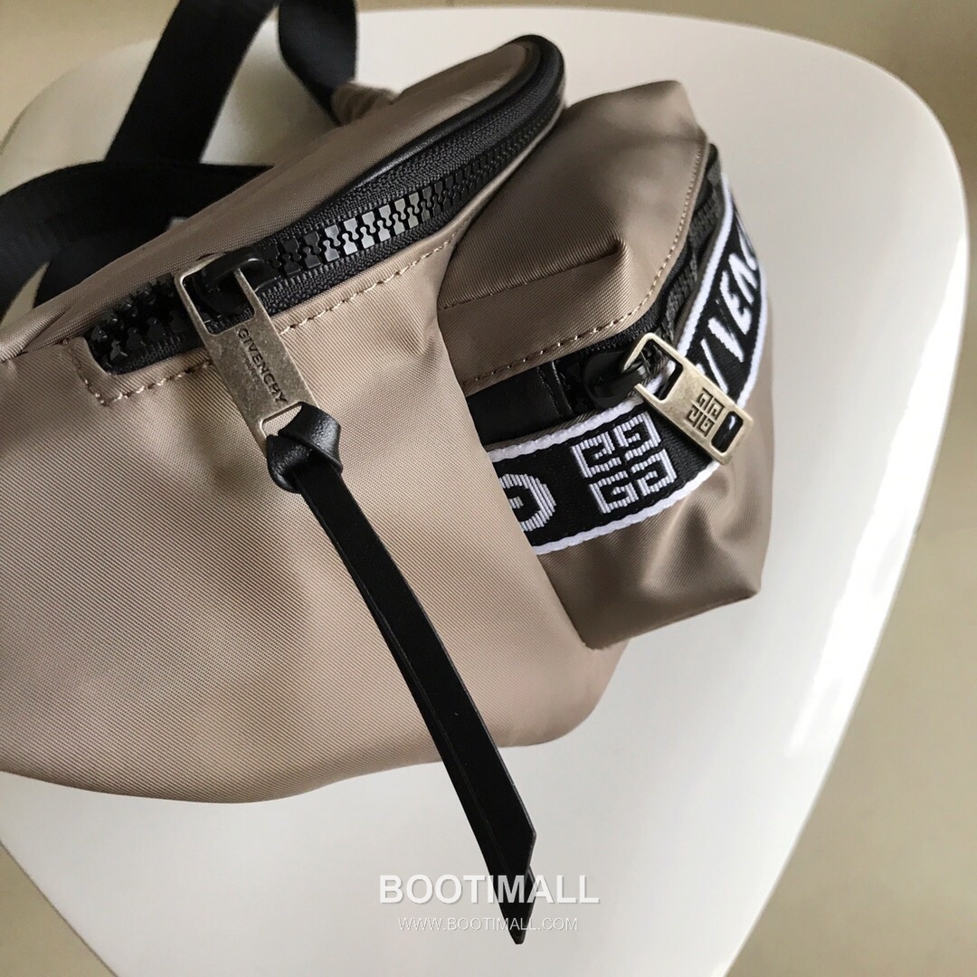 Givenchy Nylon Belt Bag Crossbody with 4G Jacquard Strap and Front Zip Pocket Detail 지방시 나일론 벨트백 크로스바디 4G 자카드 스트랩 프론트 지퍼 포켓 디테일 33cm 4