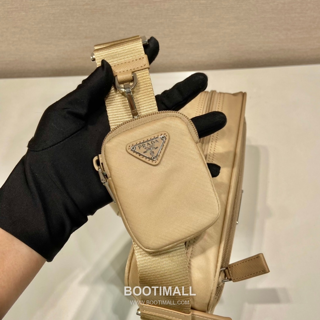 Prada Re-Nylon Three-in-One Shoulder Bag with Detachable Mini Pouch Strap Detail 프라다 리나일론 탈부착 미니 파우치 스트랩 삼합일 숄더백 1BC167 23cm 6