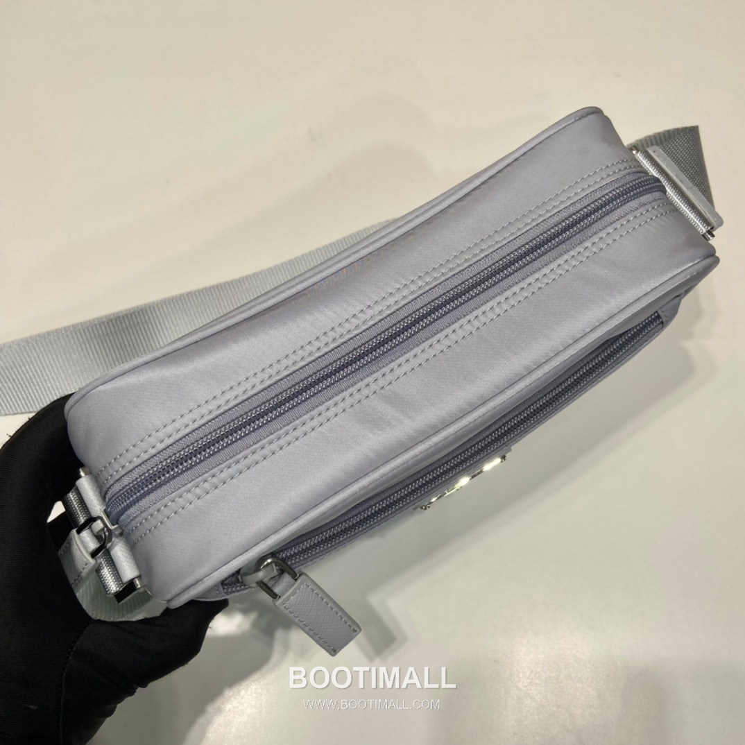 Prada Re-Nylon Three-in-One Shoulder Bag with Detachable Mini Pouch Strap Detail 프라다 리나일론 탈부착 미니 파우치 스트랩 삼합일 숄더백 1BC167 23cm 7