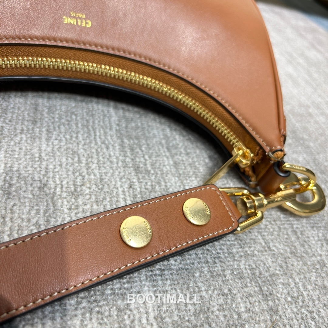 Celine Ava Strap Leather Shoulder Bag with Adjustable Buckle Detail 셀린느 아바 스트랩 레더 조절 버클 숄더백 196923 24cm 7