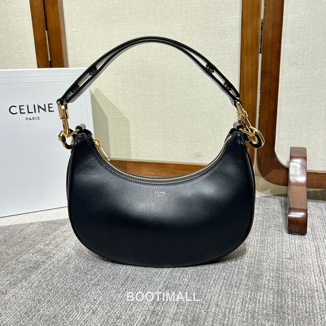 Celine Ava Strap Leather Shoulder Bag with Adjustable Buckle Detail 셀린느 아바 스트랩 레더 조절 버클 숄더백 196923 24cm 1