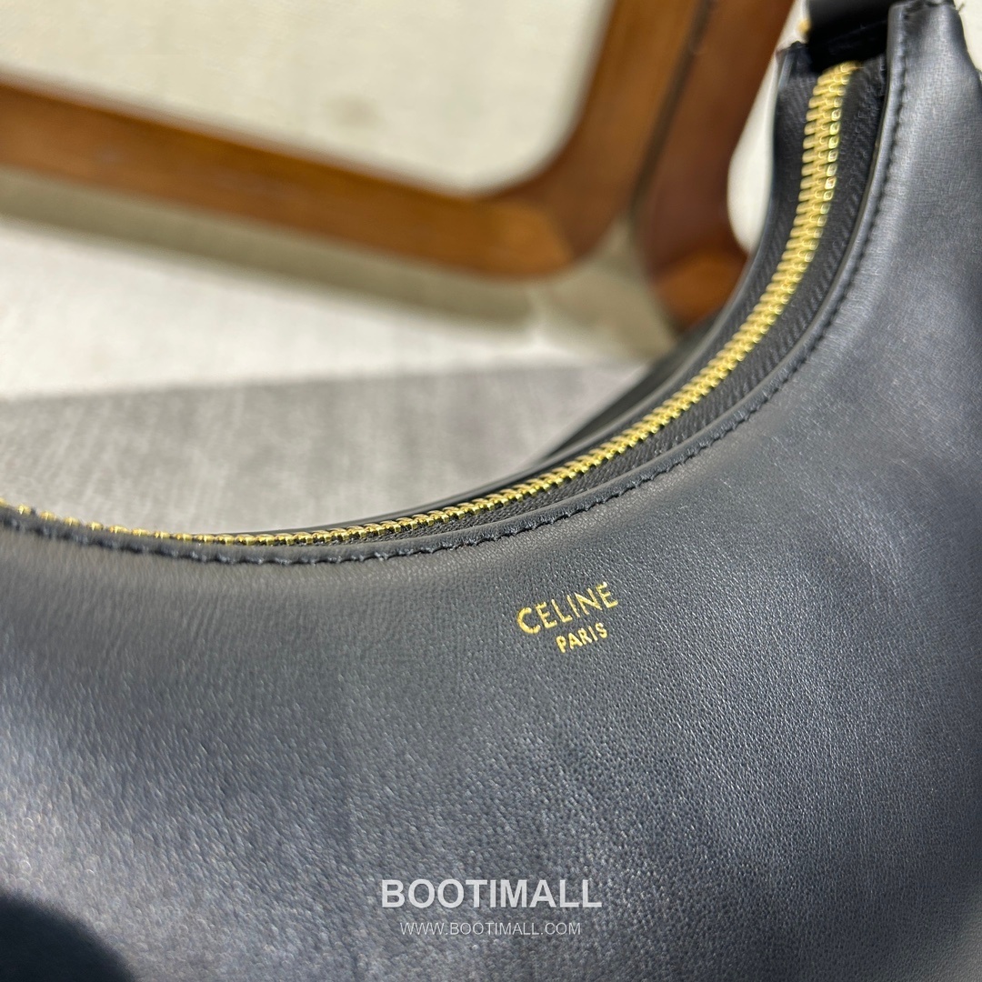 Celine Ava Strap Leather Shoulder Bag with Adjustable Buckle Detail 셀린느 아바 스트랩 레더 조절 버클 숄더백 196923 24cm 5