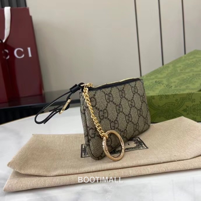 Gucci GG Emblem Canvas Card Holder with Leather Wrist Strap Detail 구찌 GG 엠블럼 캔버스 가죽 손목 스트랩 카드홀더 819113 12cm 2