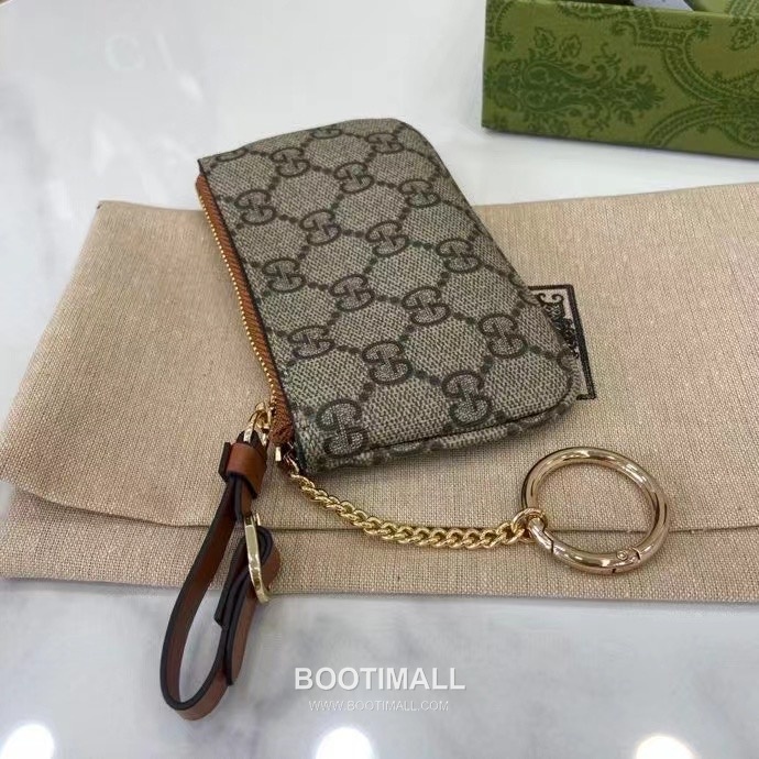 Gucci GG Emblem Canvas Card Holder with Leather Wrist Strap Detail 구찌 GG 엠블럼 캔버스 가죽 손목 스트랩 카드홀더 819113 12cm 6
