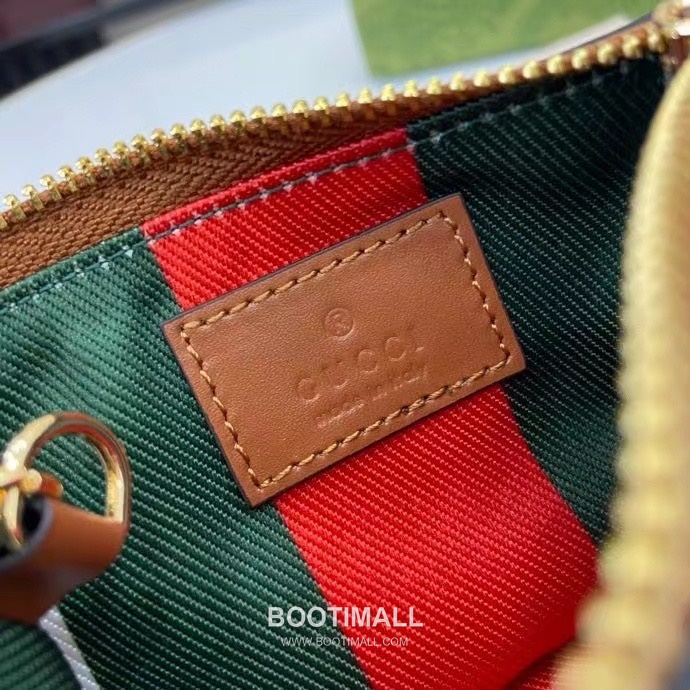 Gucci GG Emblem Canvas Card Holder with Leather Wrist Strap Detail 구찌 GG 엠블럼 캔버스 가죽 손목 스트랩 카드홀더 819113 12cm 9