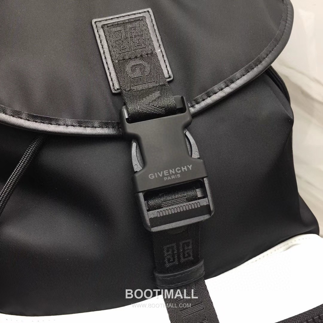 Givenchy Nylon Canvas Backpack with Calfskin Trim and Drawstring Closure Detail 지방시 나일론 캔버스 카프스킨 트림 드로우스트링 백팩 29913-2 30cm 6