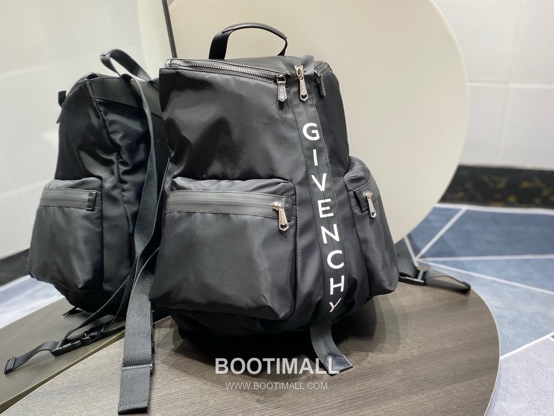Givenchy Nylon Canvas Backpack with Calfskin Trim and Dual Zip Pocket Detail 지방시 나일론 캔버스 카프스킨 트림 듀얼 지퍼 포켓 백팩 33cm 2