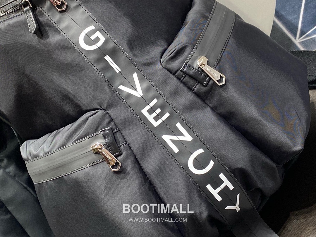 Givenchy Nylon Canvas Backpack with Calfskin Trim and Dual Zip Pocket Detail 지방시 나일론 캔버스 카프스킨 트림 듀얼 지퍼 포켓 백팩 33cm 6