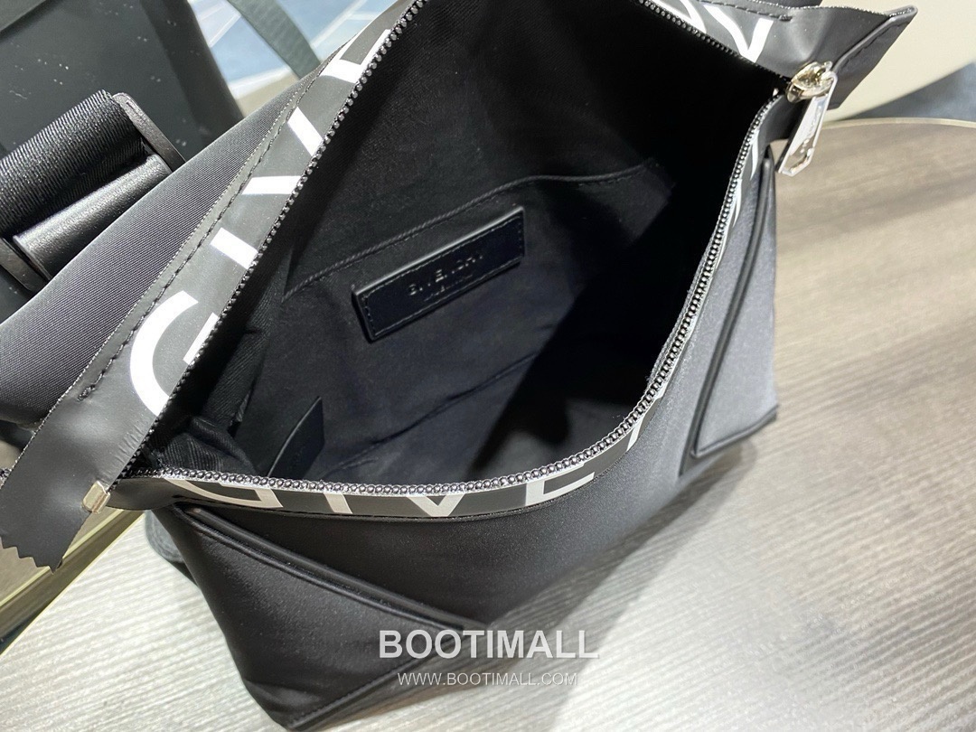 Givenchy Nylon Canvas Crossbody Bag with Calfskin Trim and Logo Zip Detail 지방시 나일론 캔버스 카프스킨 트림 로고 지퍼 크로스바디백 26cm 8