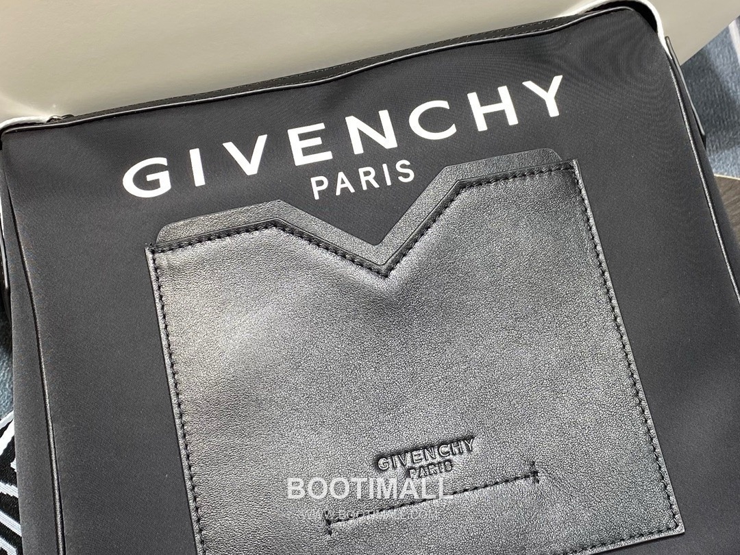 Givenchy Nylon Canvas Crossbody Bag with Calfskin Trim and Logo Zip Closure Detail 지방시 나일론 캔버스 카프스킨 트림 로고 지퍼 클로저 크로스바디백 26cm 6